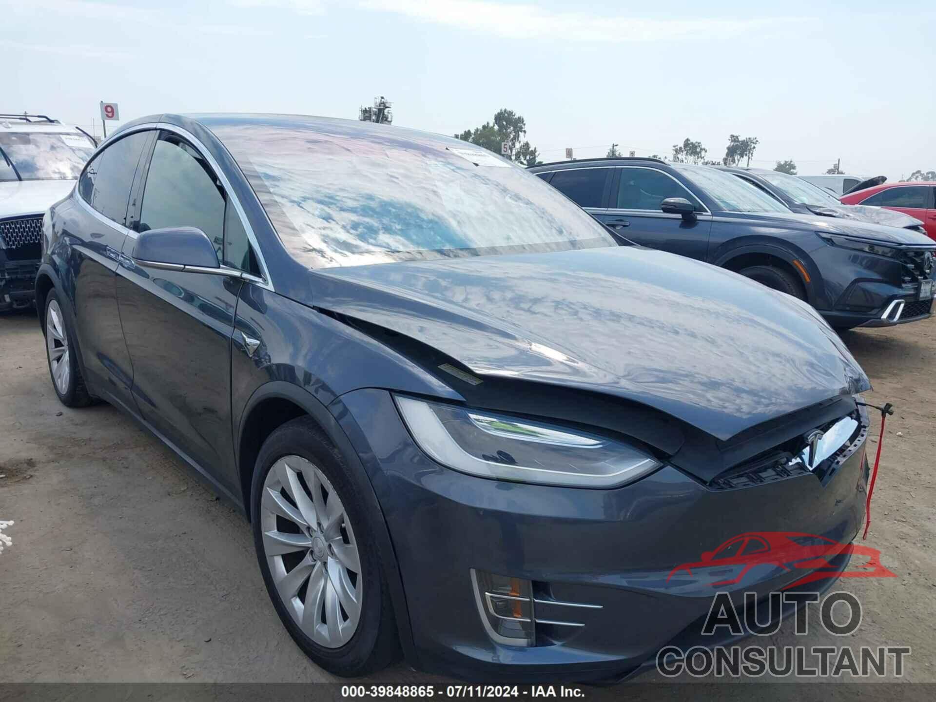 TESLA MODEL X 2017 - 5YJXCDE28HF041321