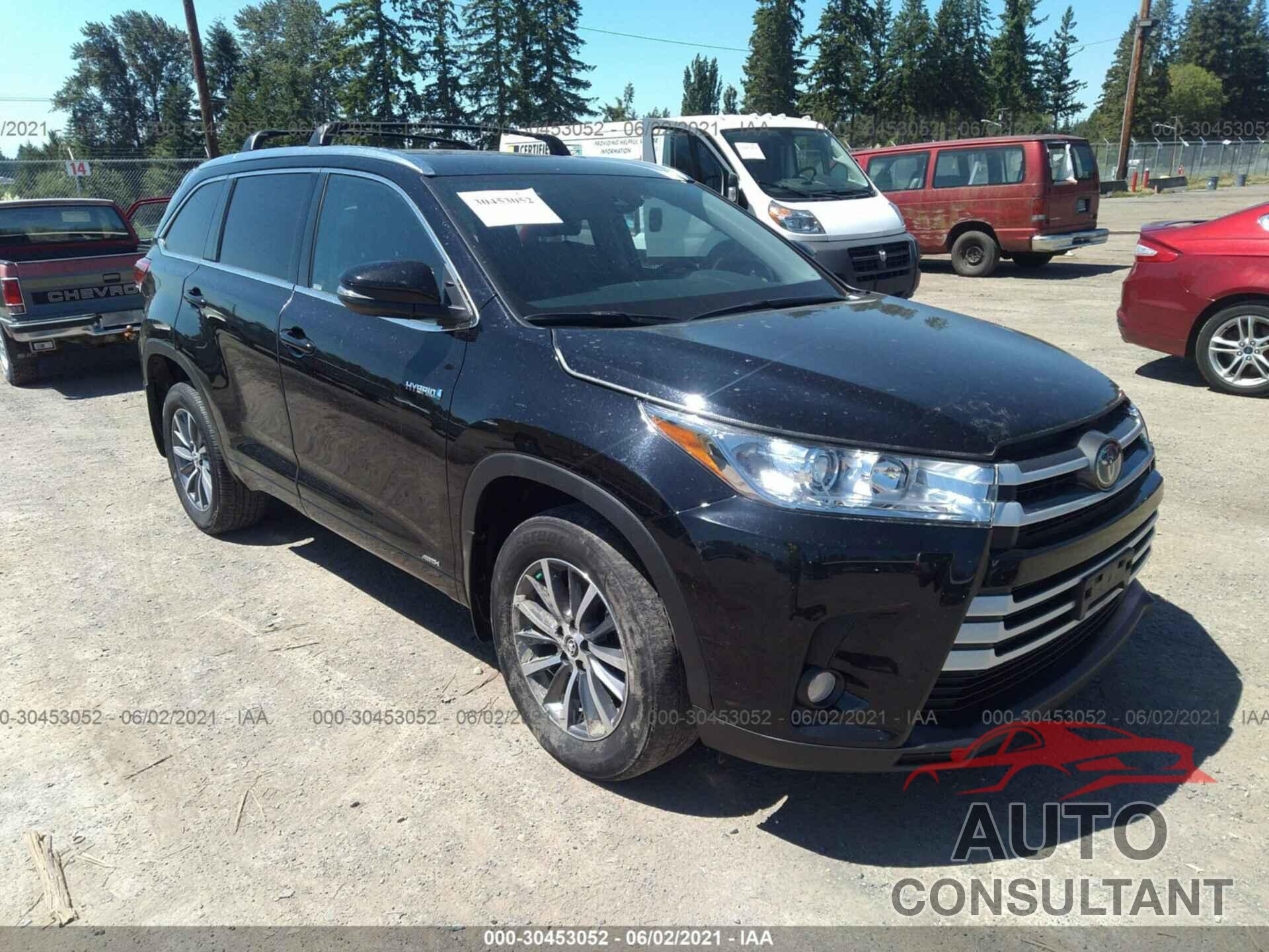 TOYOTA HIGHLANDER 2018 - 5TDJGRFH7JS051155
