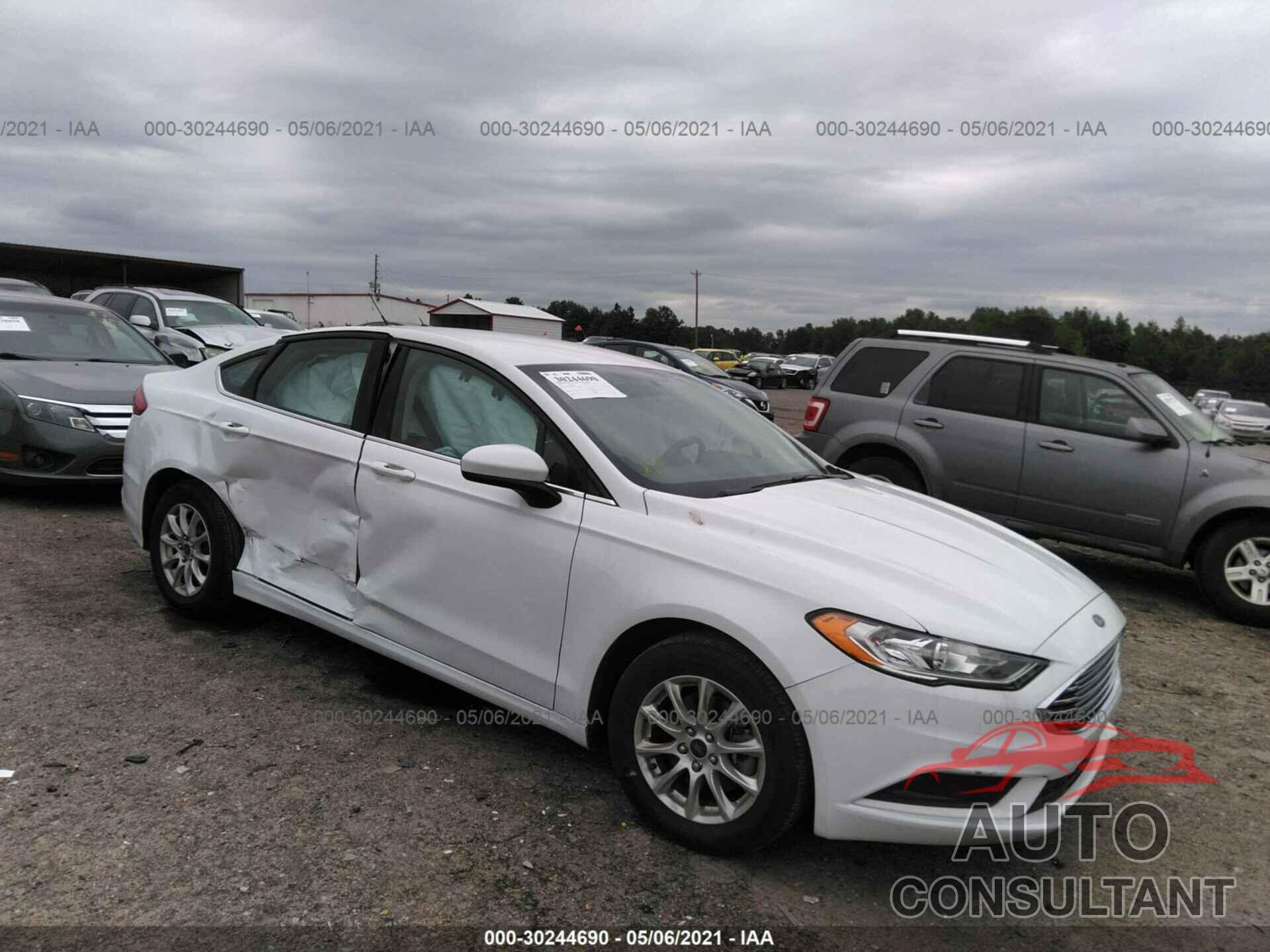 FORD FUSION 2017 - 3FA6P0G70HR155934