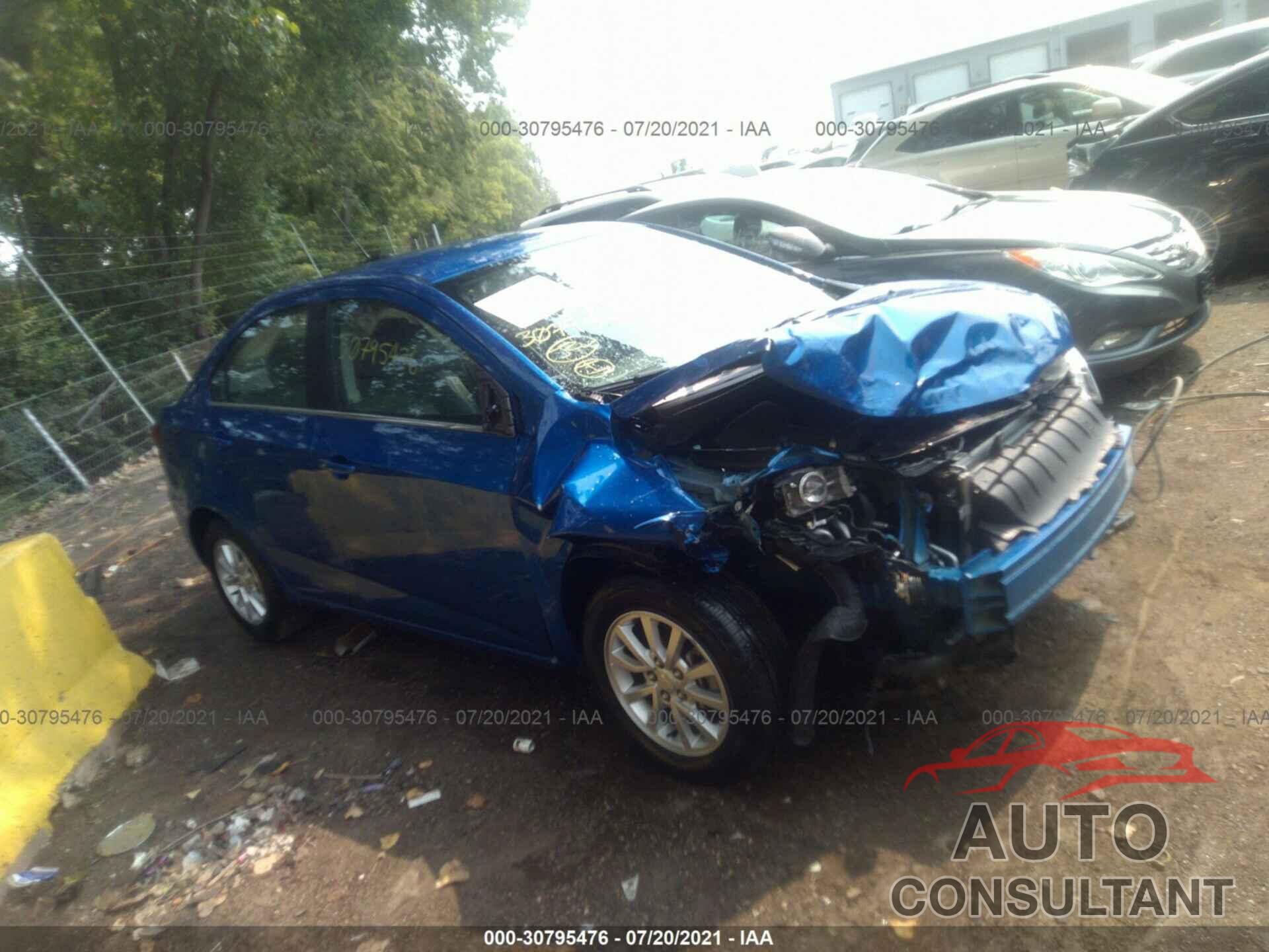 CHEVROLET SONIC 2020 - 1G1JD5SB4L4103173