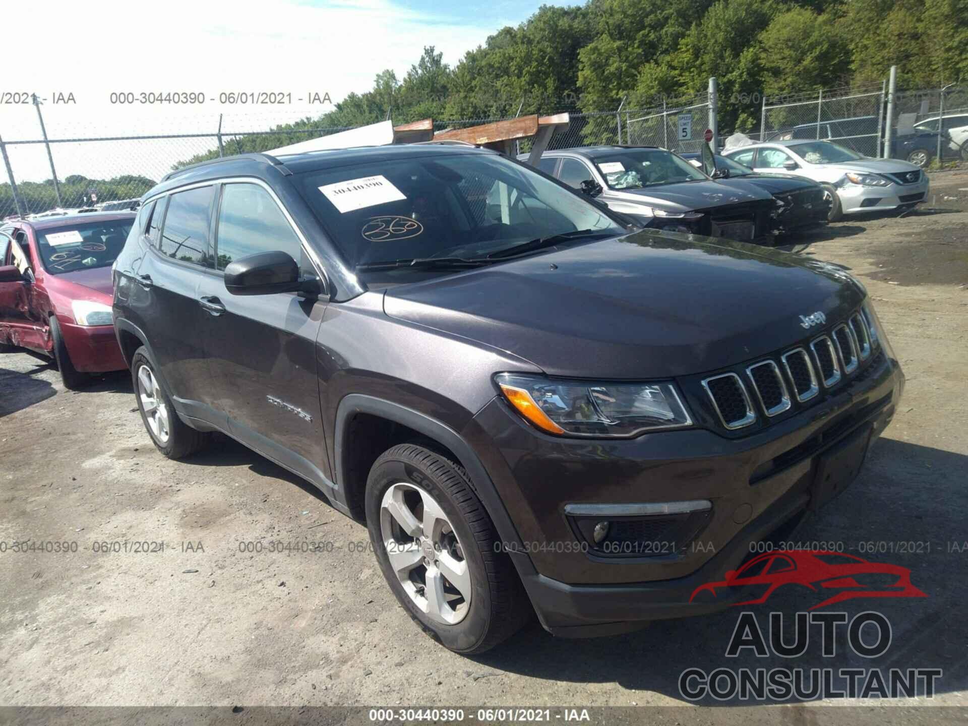 JEEP COMPASS 2018 - 3C4NJDBB1JT115784