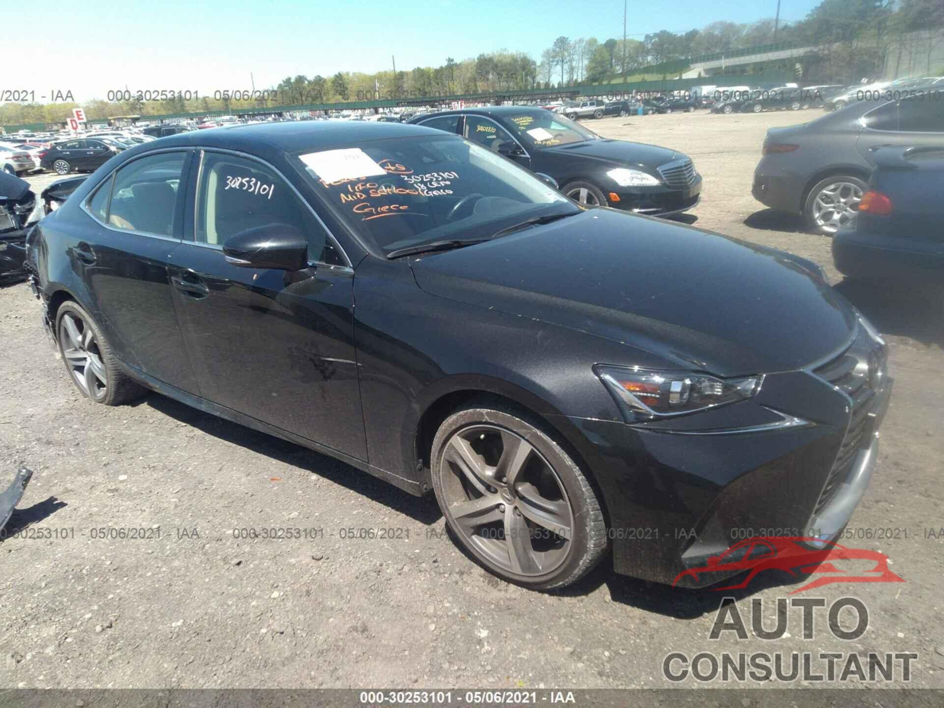 LEXUS IS 2018 - JTHC81D27J5028677