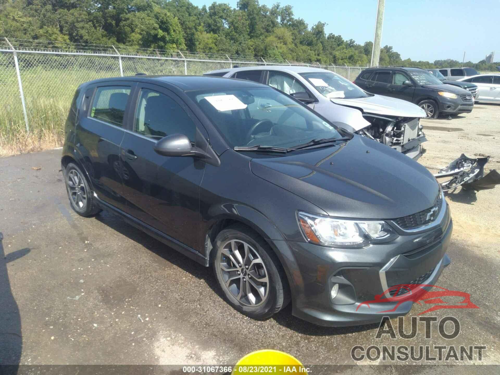 CHEVROLET SONIC 2018 - 1G1JD6SH8J4127743