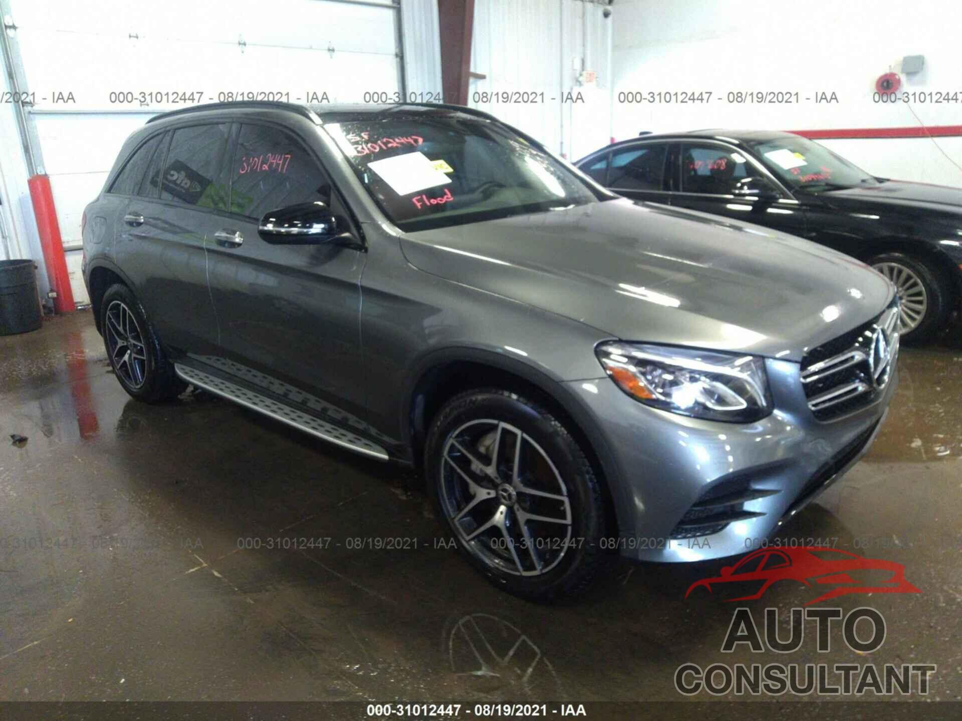 MERCEDES-BENZ GLC 2017 - WDC0G4KB5HF216155