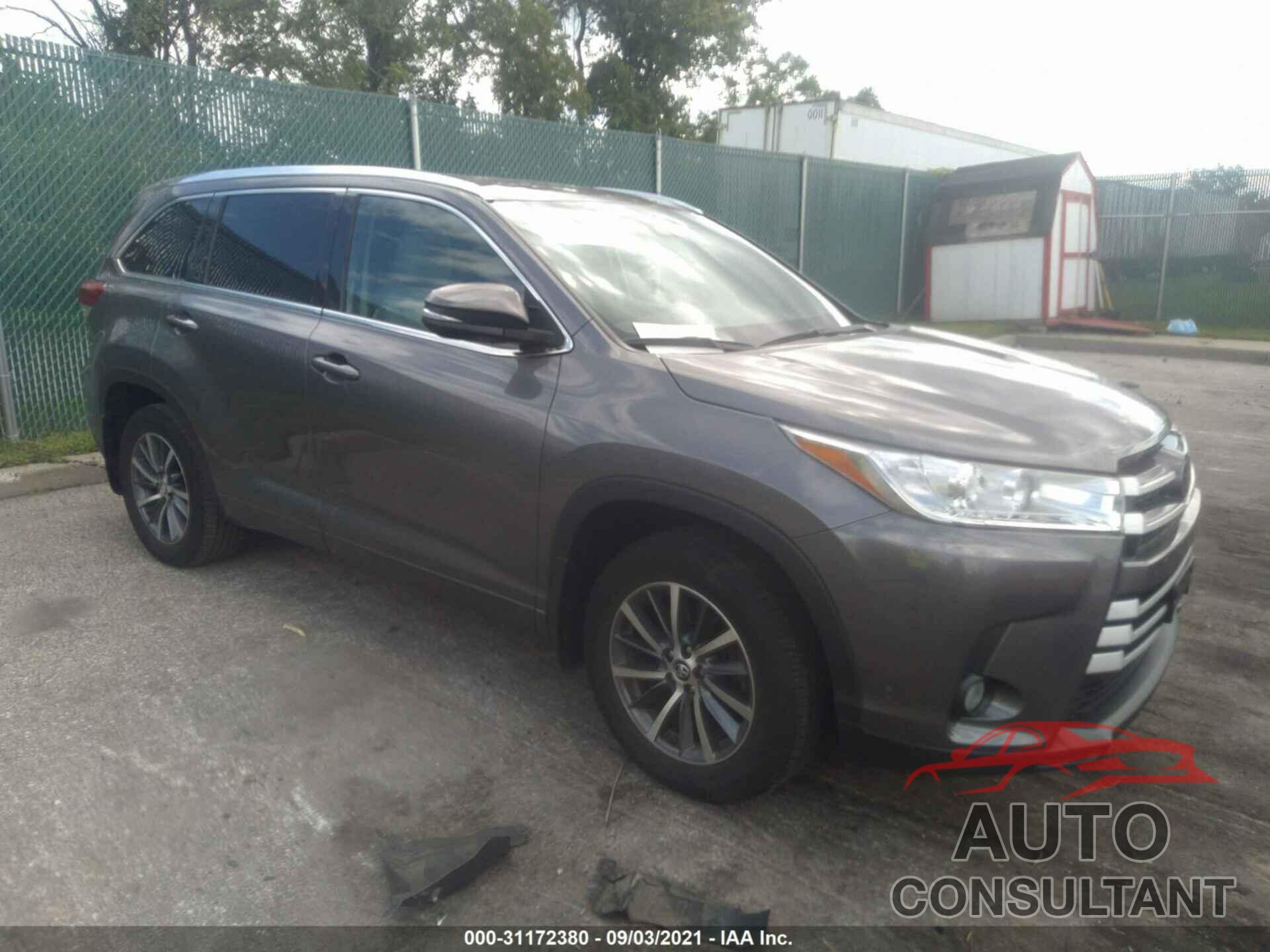 TOYOTA HIGHLANDER 2018 - 5TDJZRFH8JS901174