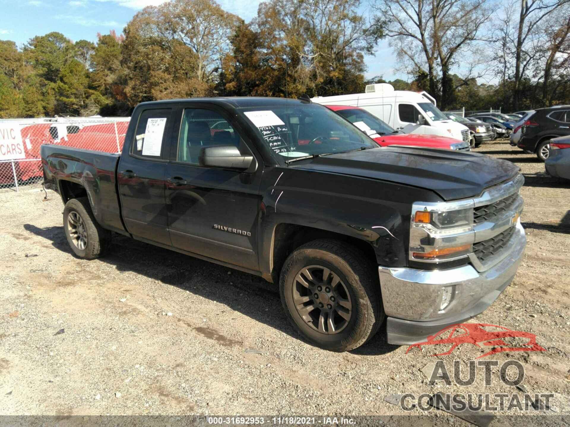 CHEVROLET SILVERADO 1500 2017 - 1GCRCREC6HZ103985