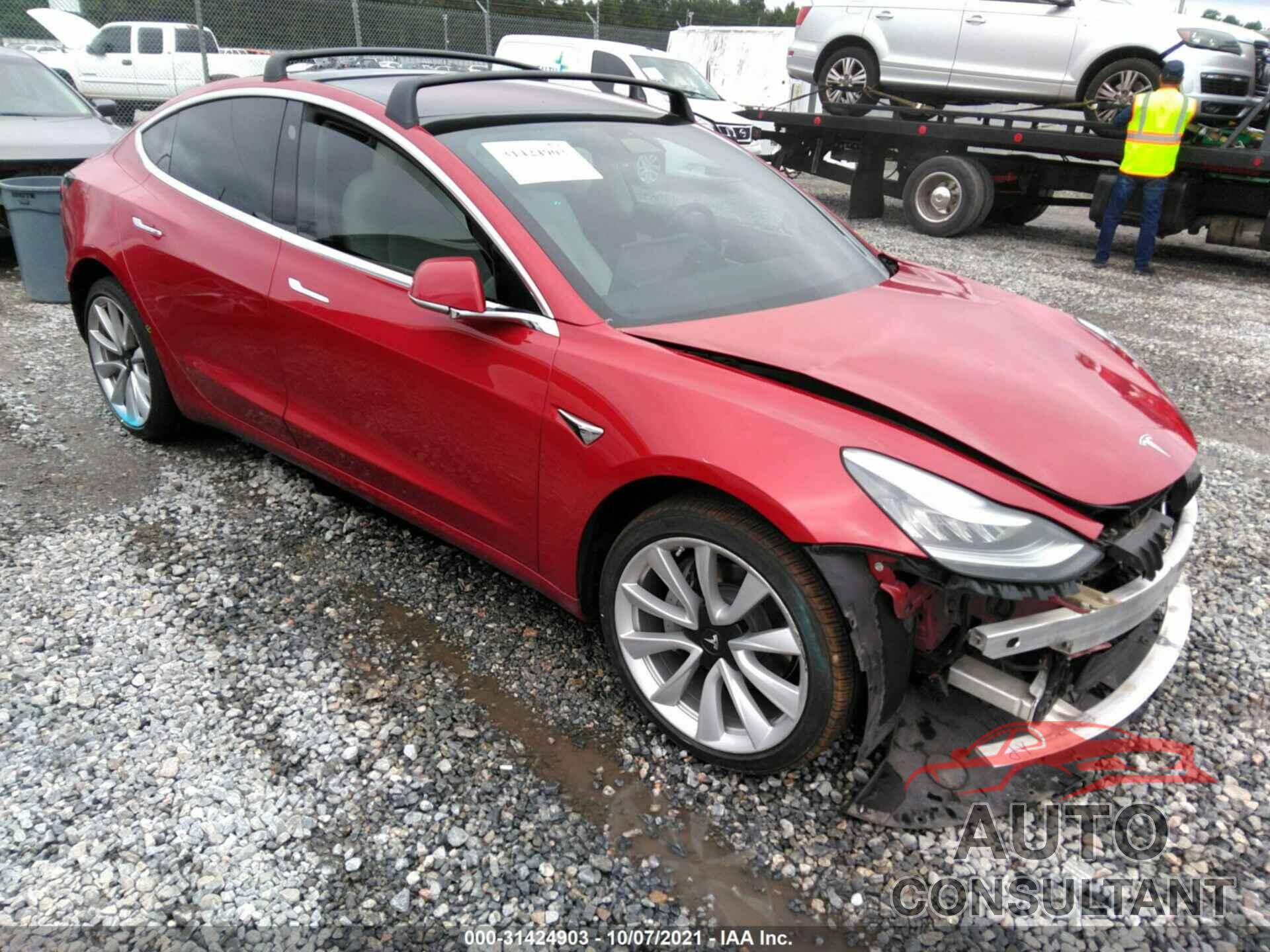TESLA MODEL 3 2018 - 5YJ3E1EB8JF100770