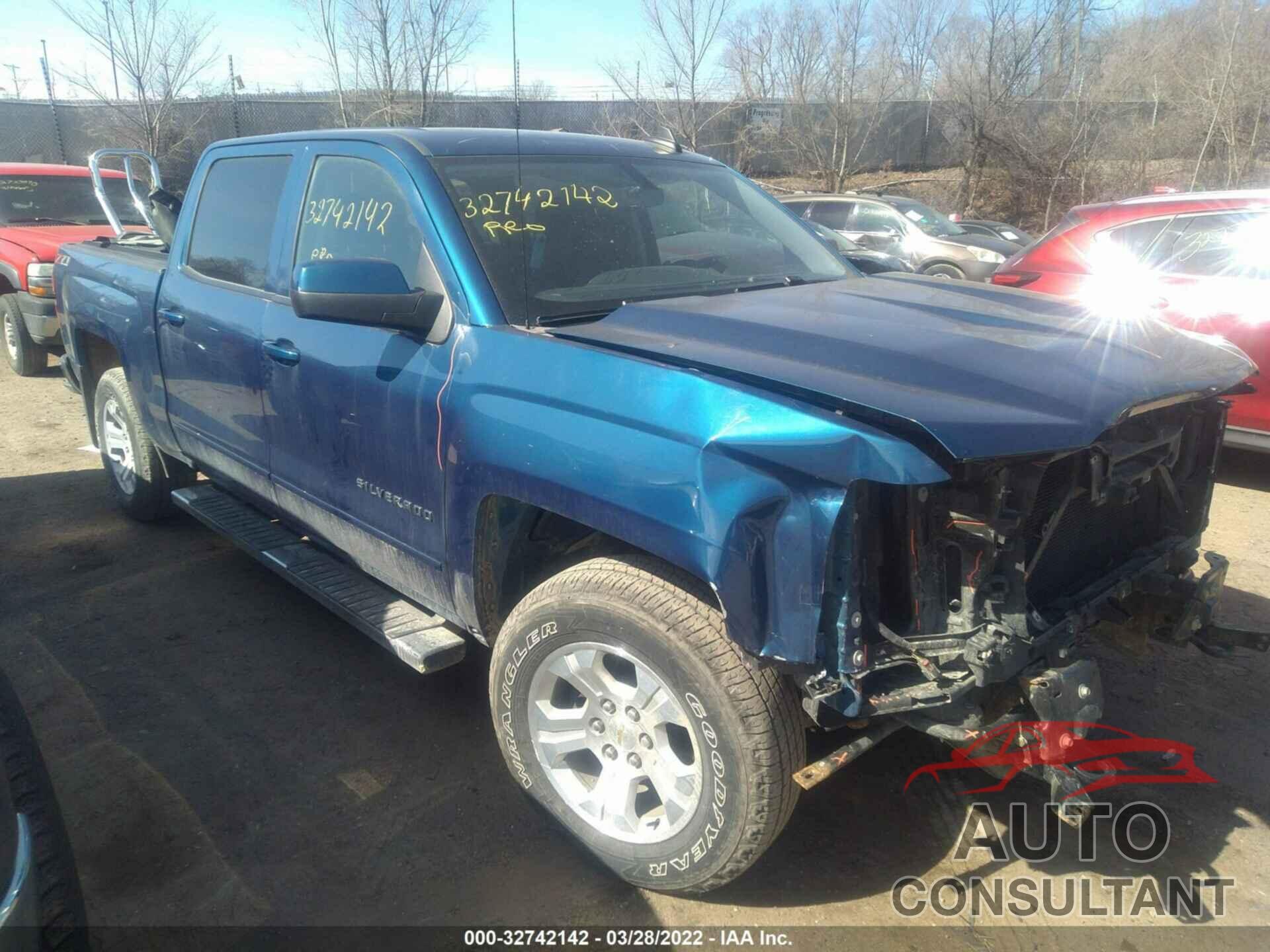 CHEVROLET SILVERADO 1500 2018 - 3GCUKREC7JG302286