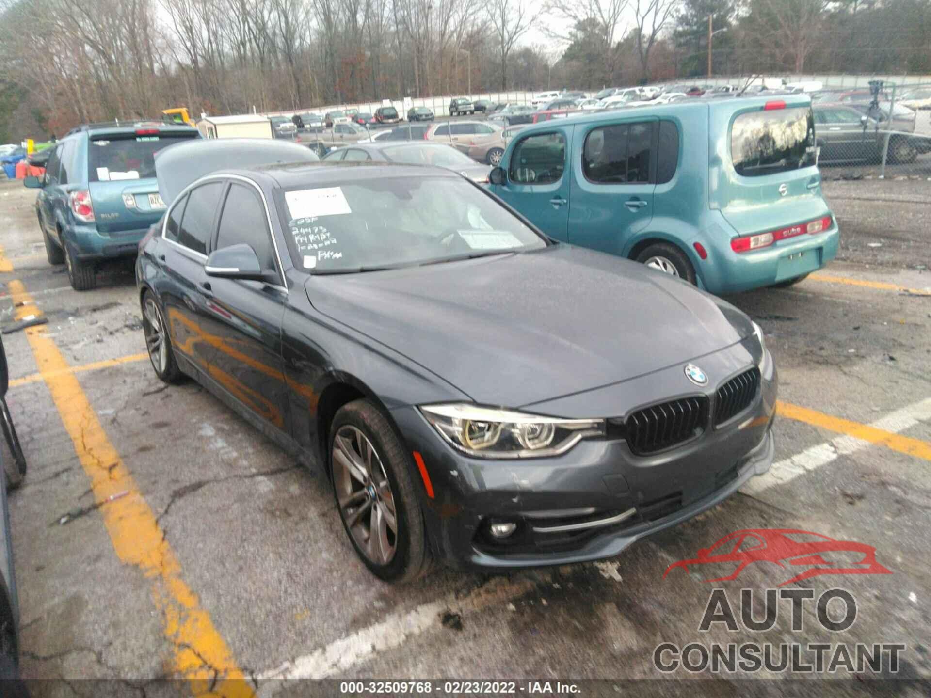 BMW 3 SERIES 2018 - WBA8B9C58JAE22442