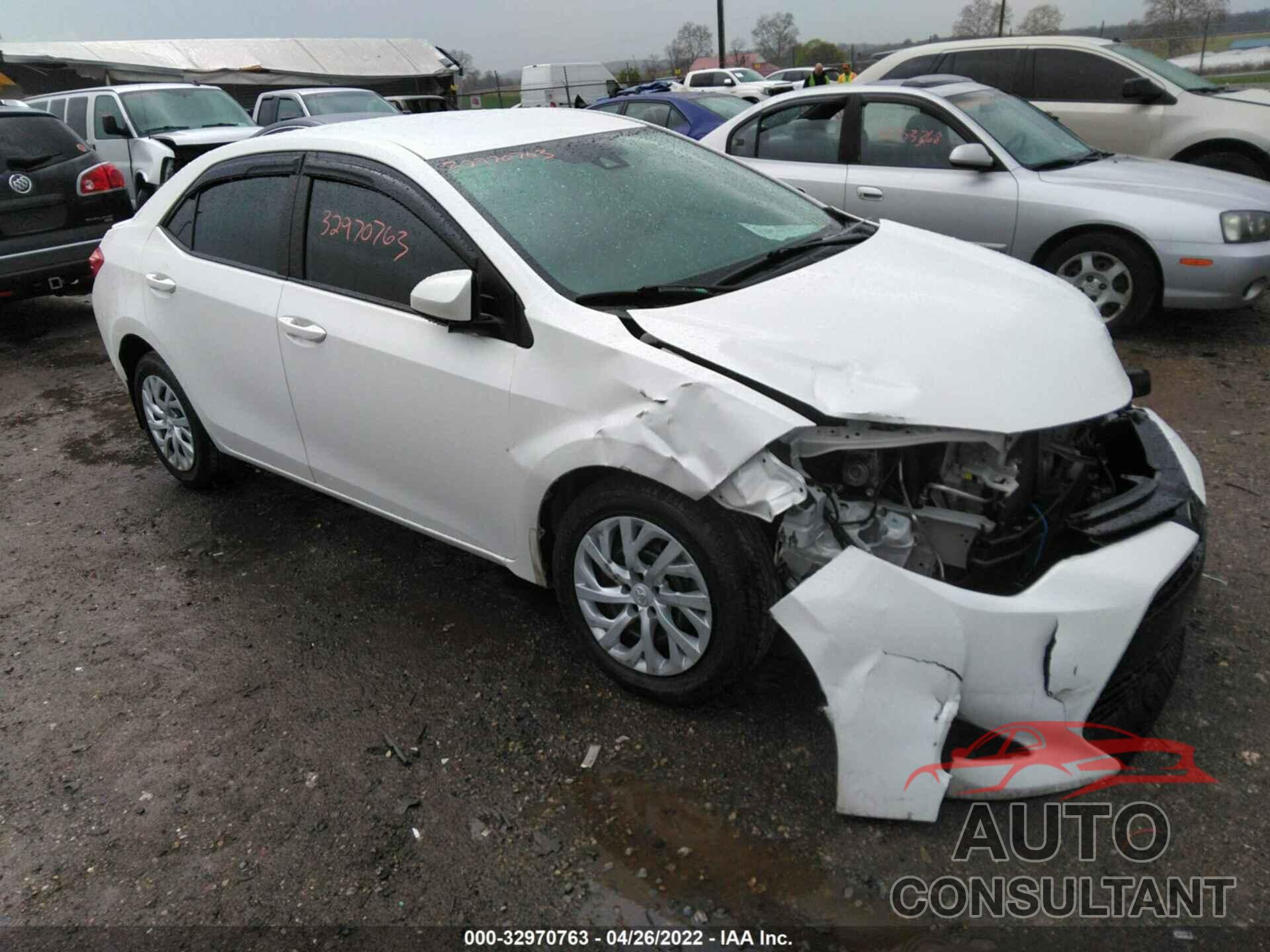 TOYOTA COROLLA 2018 - 5YFBURHE4JP808909