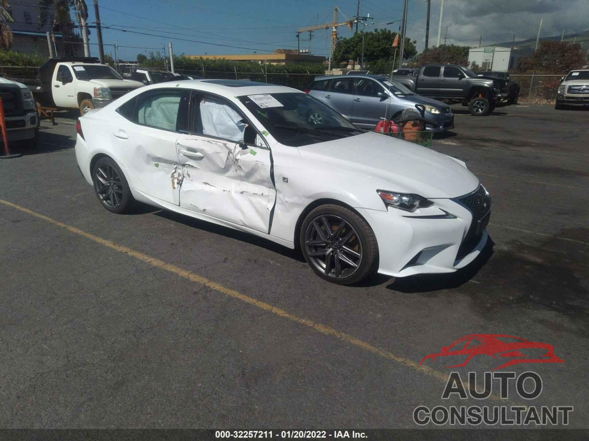 LEXUS IS 200T 2016 - JTHBA1D28G5028390