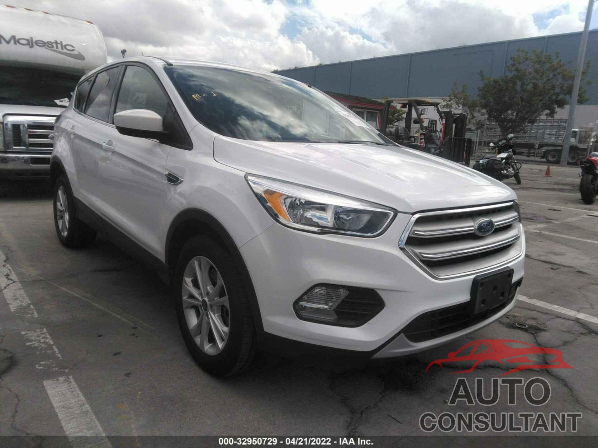 FORD ESCAPE 2019 - 1FMCU0G92KUB07550