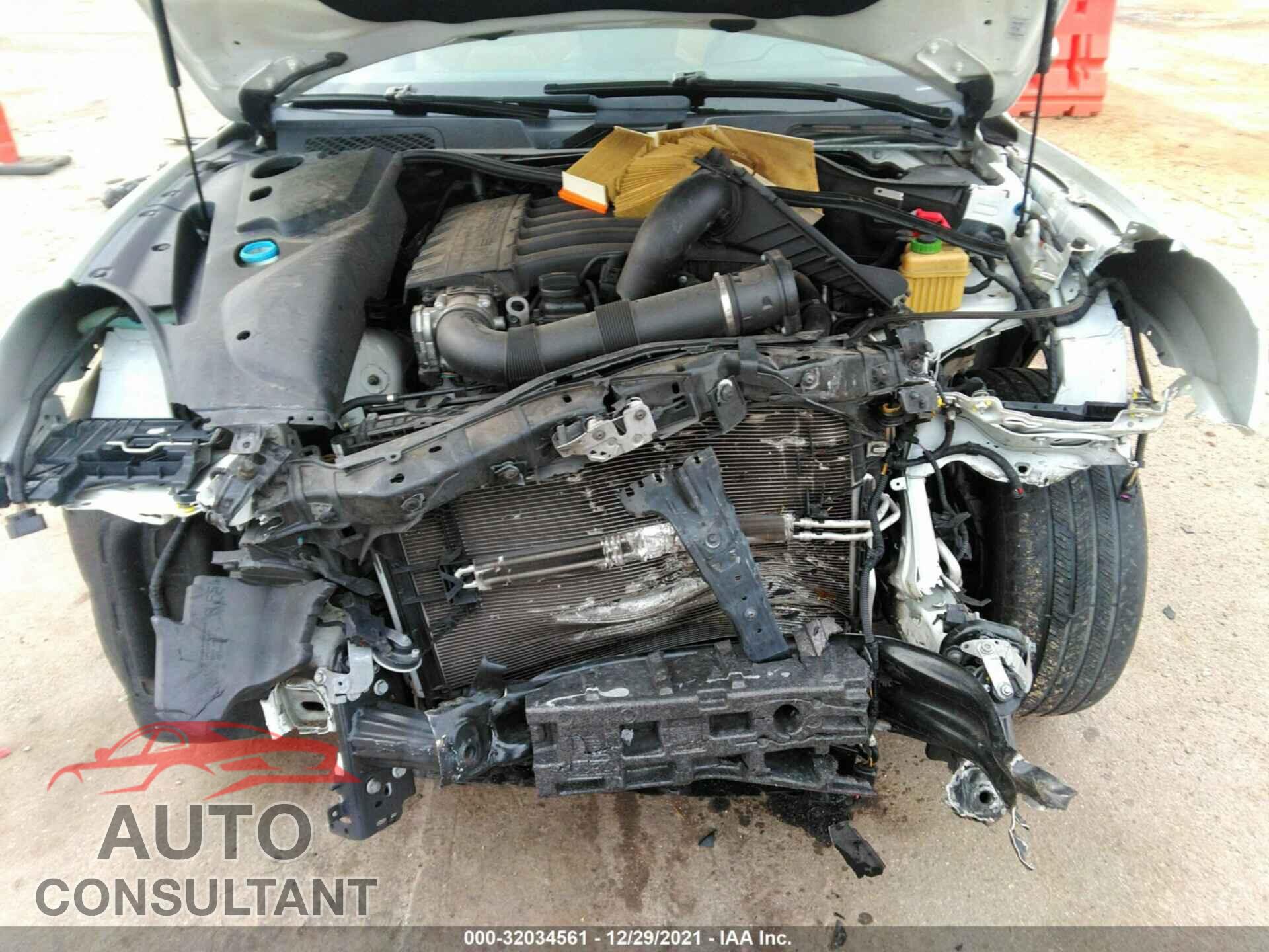 PORSCHE CAYENNE 2016 - WP1AA2A20GLA05722