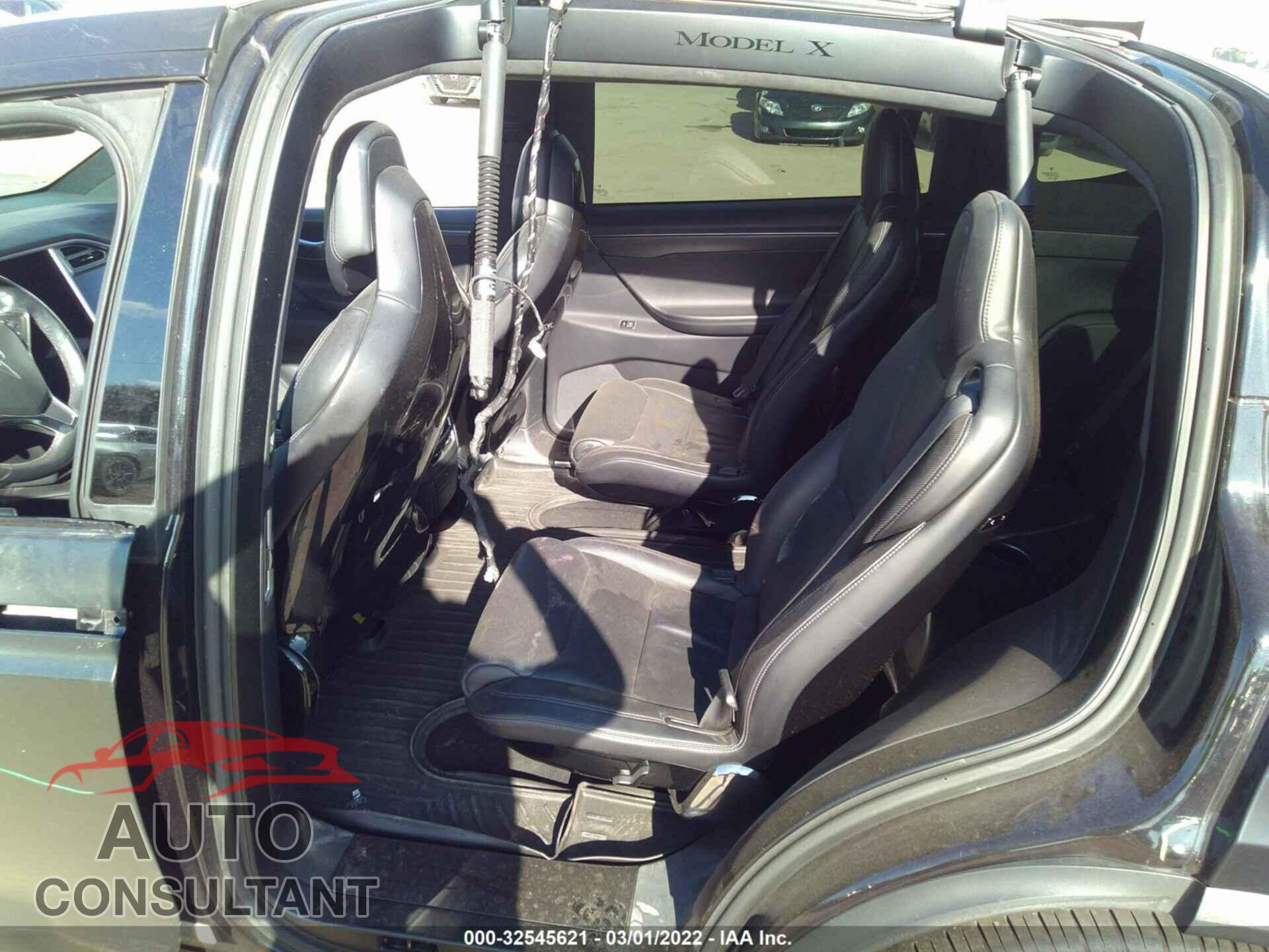 TESLA MODEL X 2016 - 5YJXCAE43GF000366