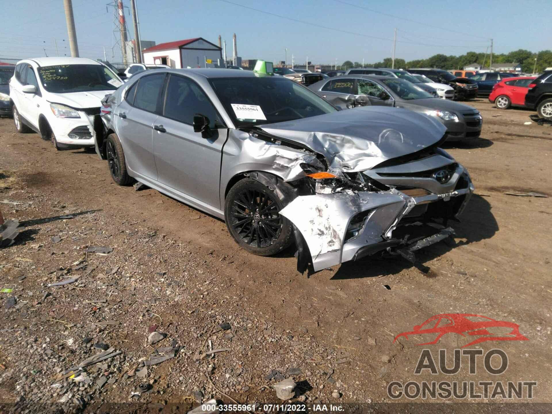 TOYOTA CAMRY 2020 - 4T1G11AK2LU390514