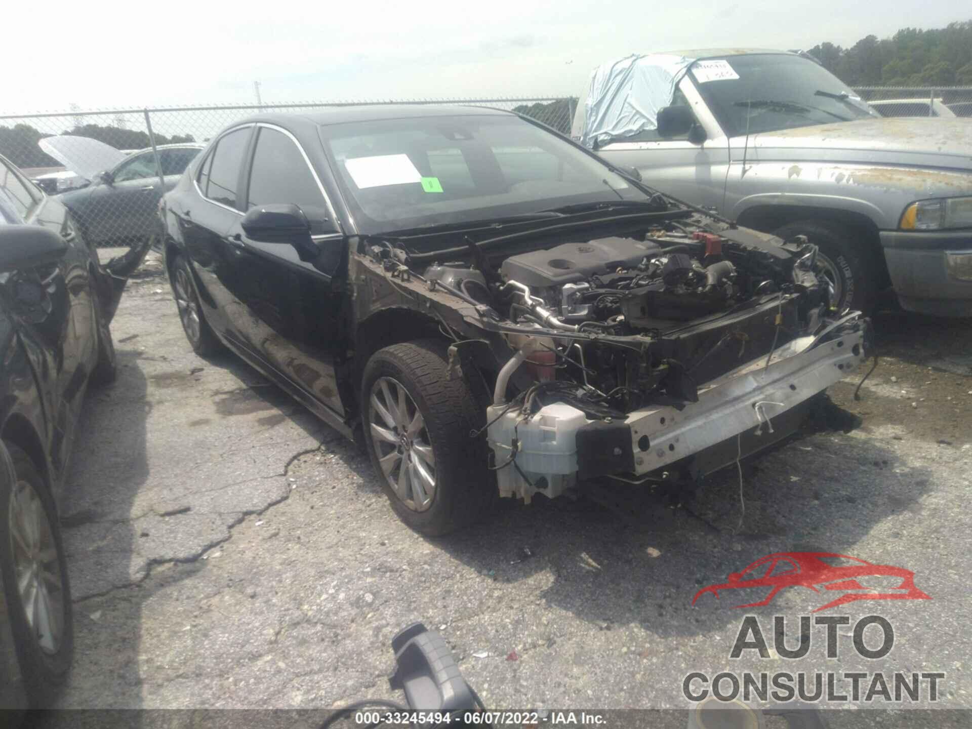 TOYOTA CAMRY 2018 - 4T1B11HK5JU139712