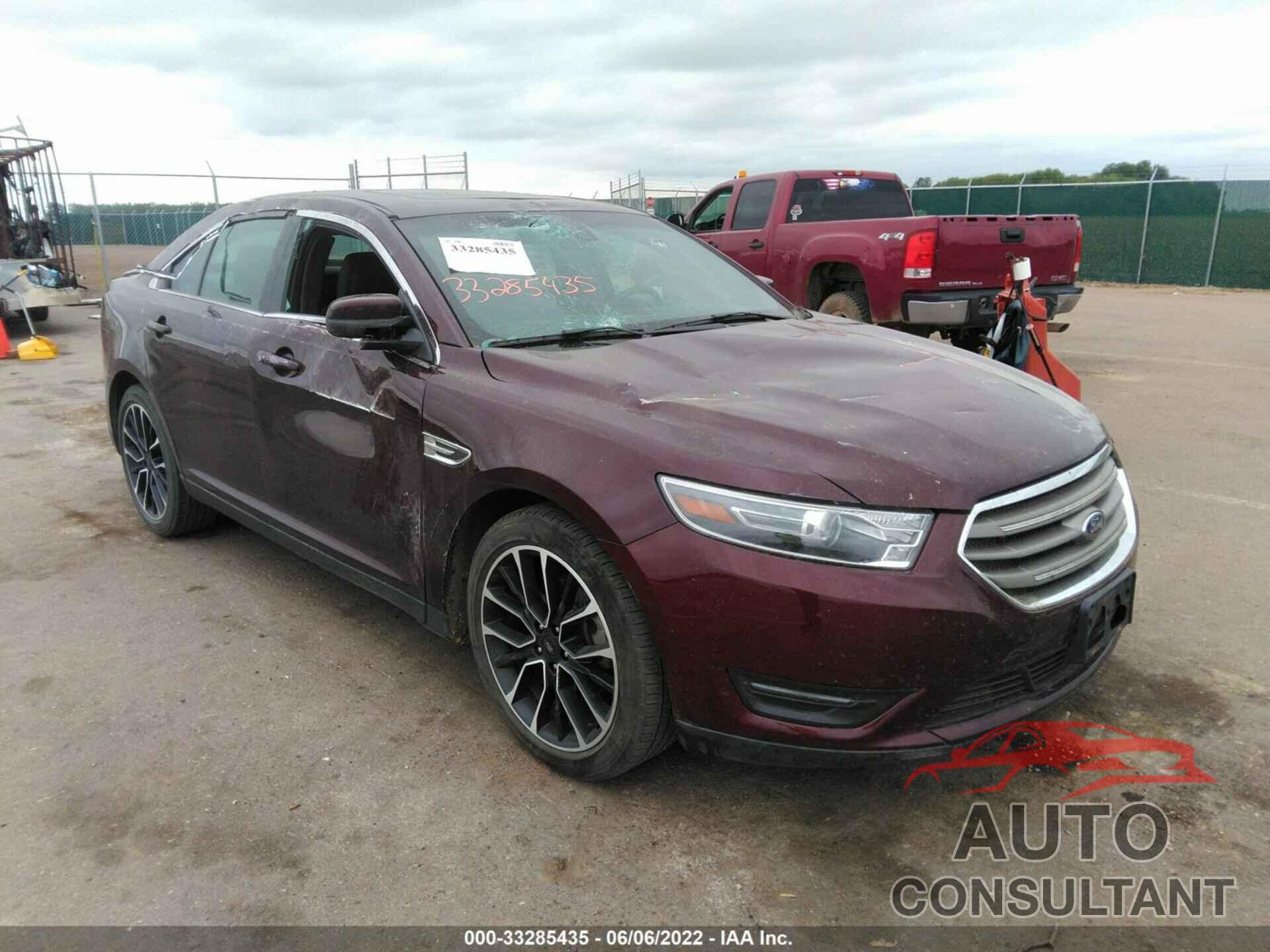 FORD TAURUS 2018 - 1FAHP2E81JG136662