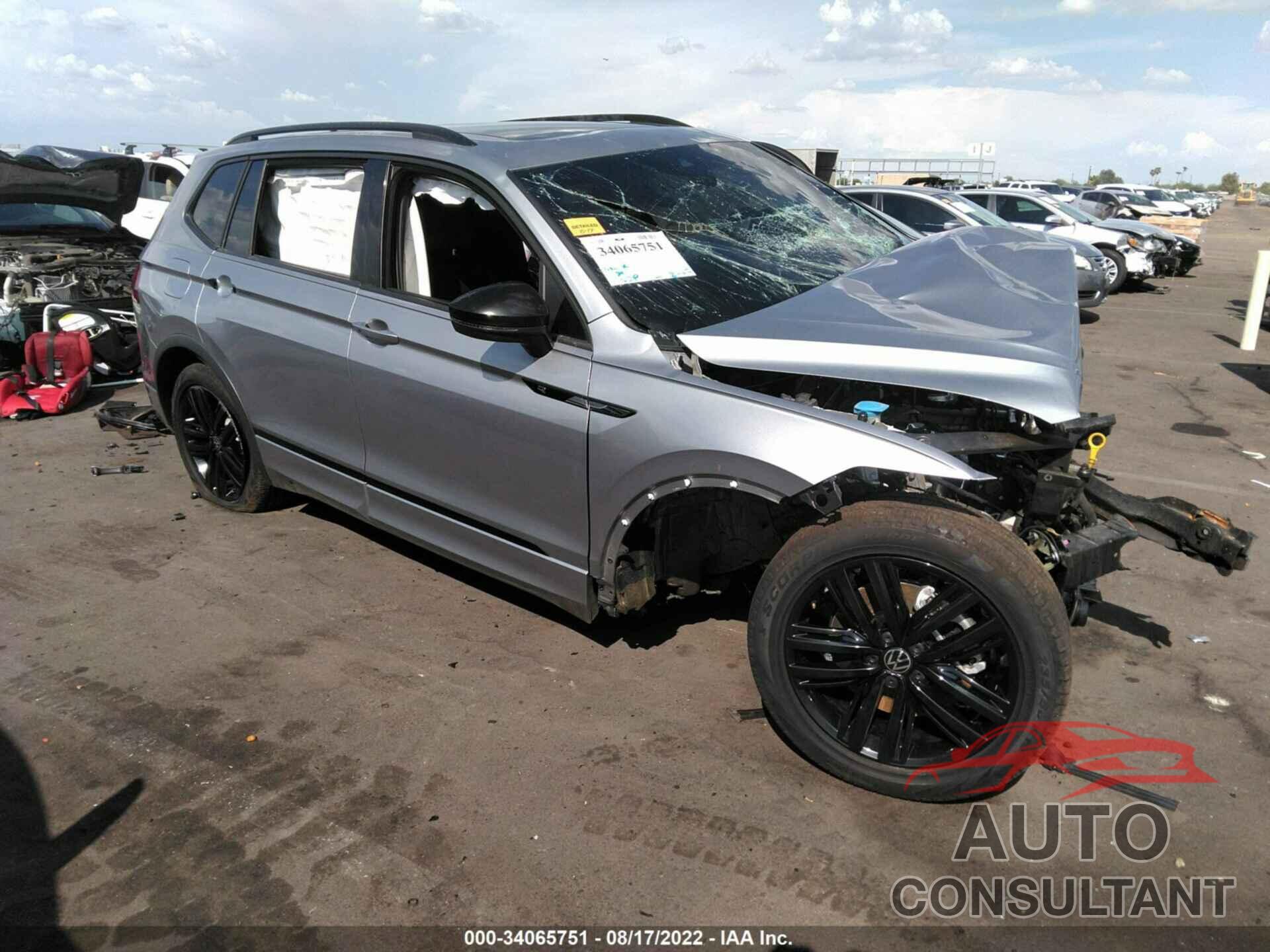 VOLKSWAGEN TIGUAN 2022 - 3VVCB7AX7NM066689