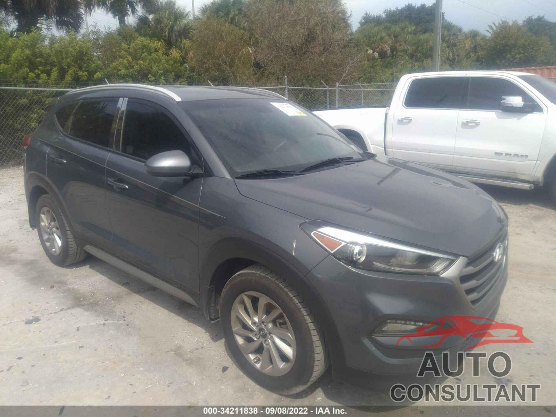 HYUNDAI TUCSON 2017 - KM8J33A4XHU332199