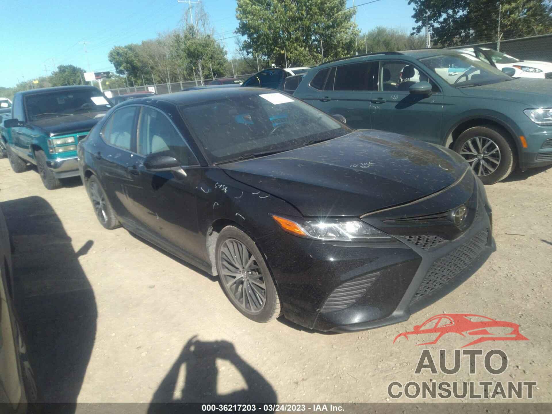 TOYOTA CAMRY 2020 - 4T1G11AK2LU864882