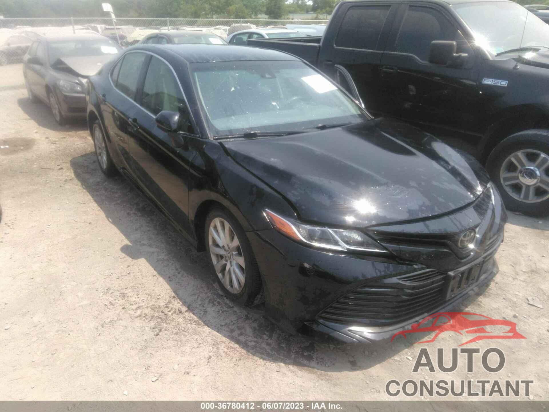 TOYOTA CAMRY 2018 - JTNB11HKXJ3018762