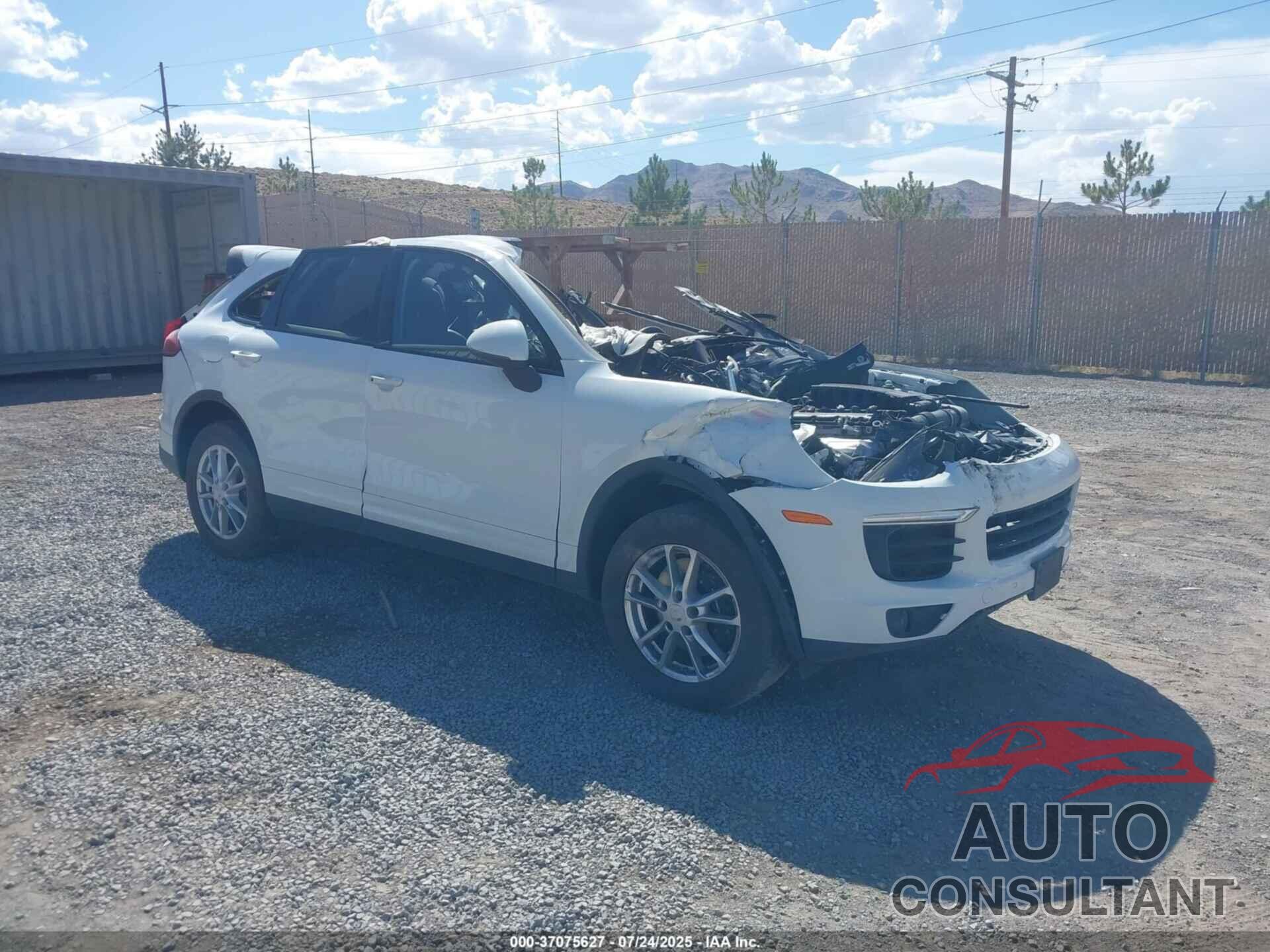 PORSCHE CAYENNE 2018 - WP1AA2A21JKA02809