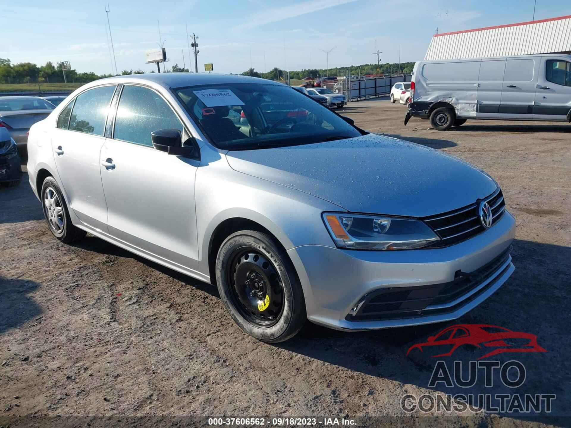VOLKSWAGEN JETTA 2015 - 3VW2K7AJ6FM315584