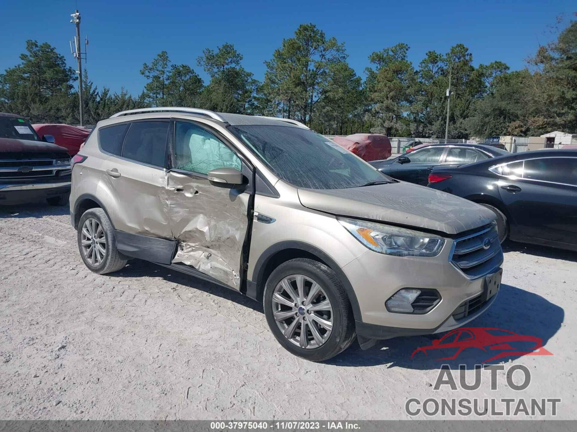 FORD ESCAPE 2017 - 1FMCU0JD7HUE21250