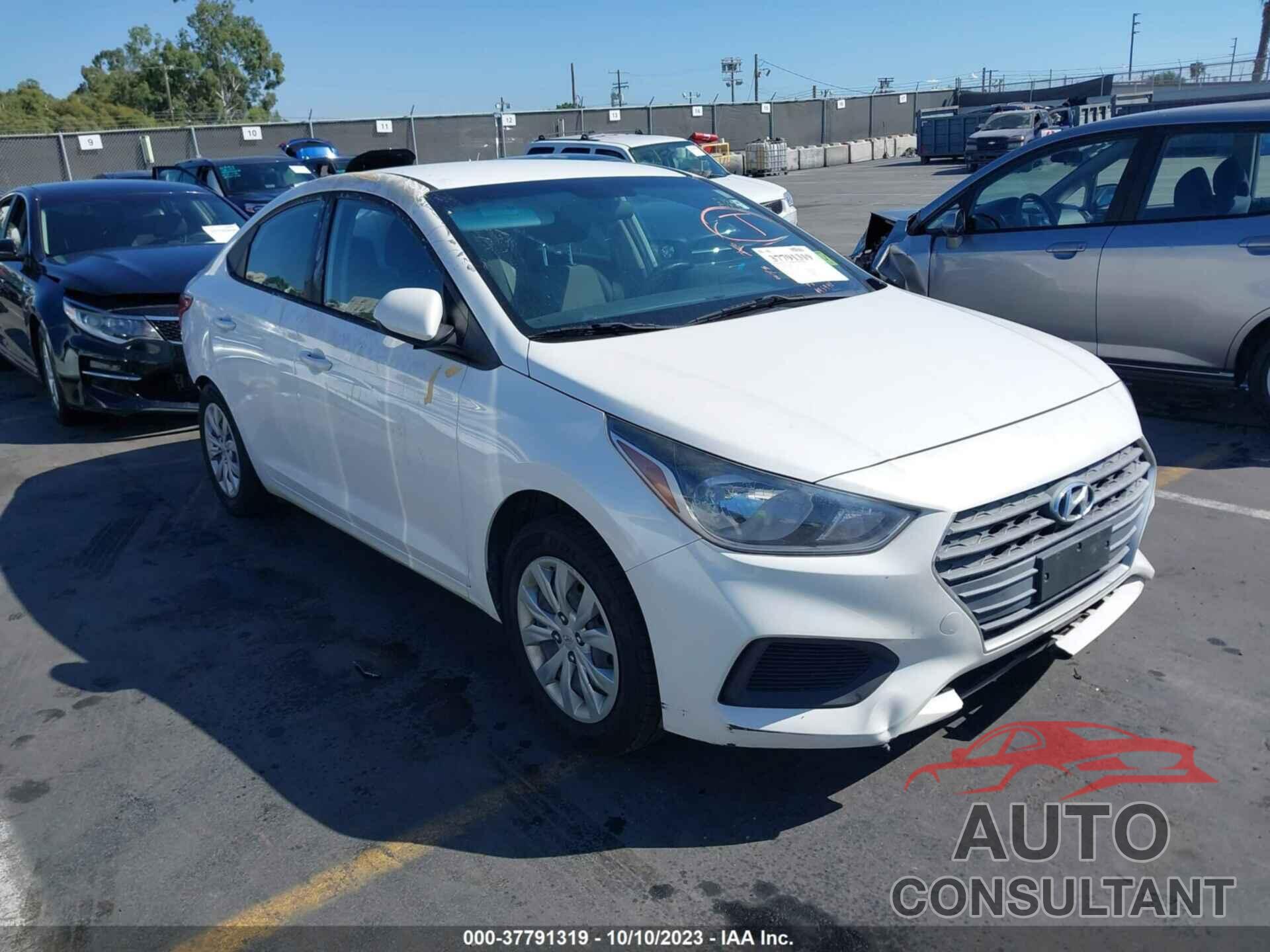 HYUNDAI ACCENT 2018 - 3KPC24A35JE013648