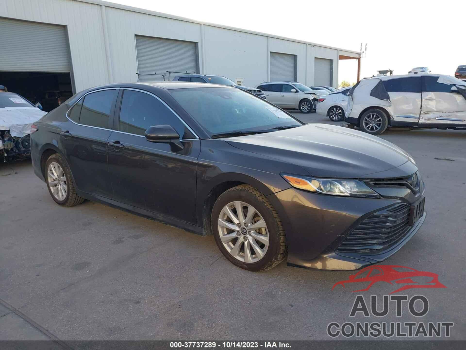 TOYOTA CAMRY 2019 - 4T1B11HK1KU713790