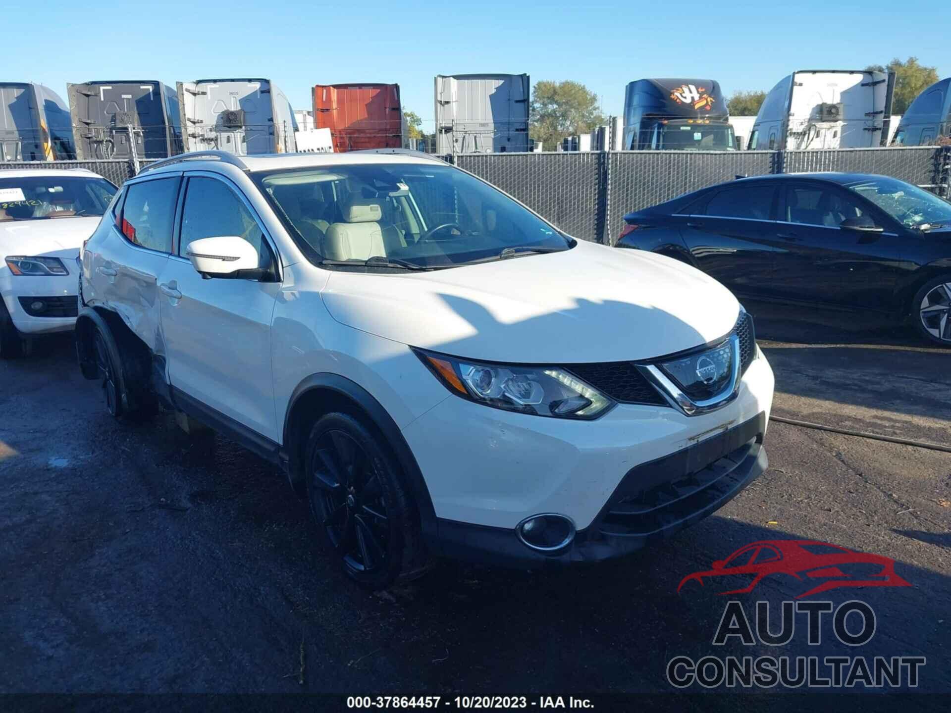 NISSAN ROGUE SPORT 2017 - JN1BJ1CR8HW144137