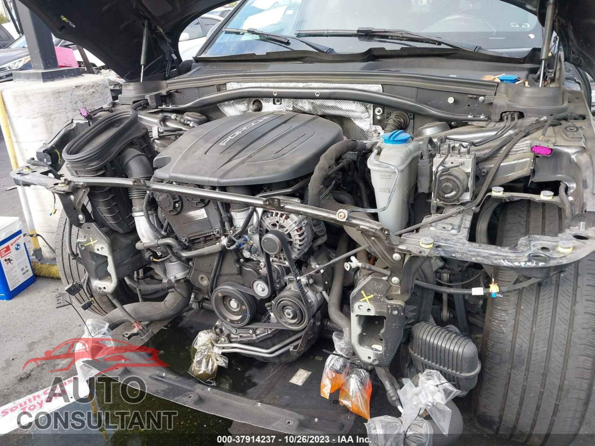 PORSCHE MACAN 2018 - WP1AA2A51JLB00114
