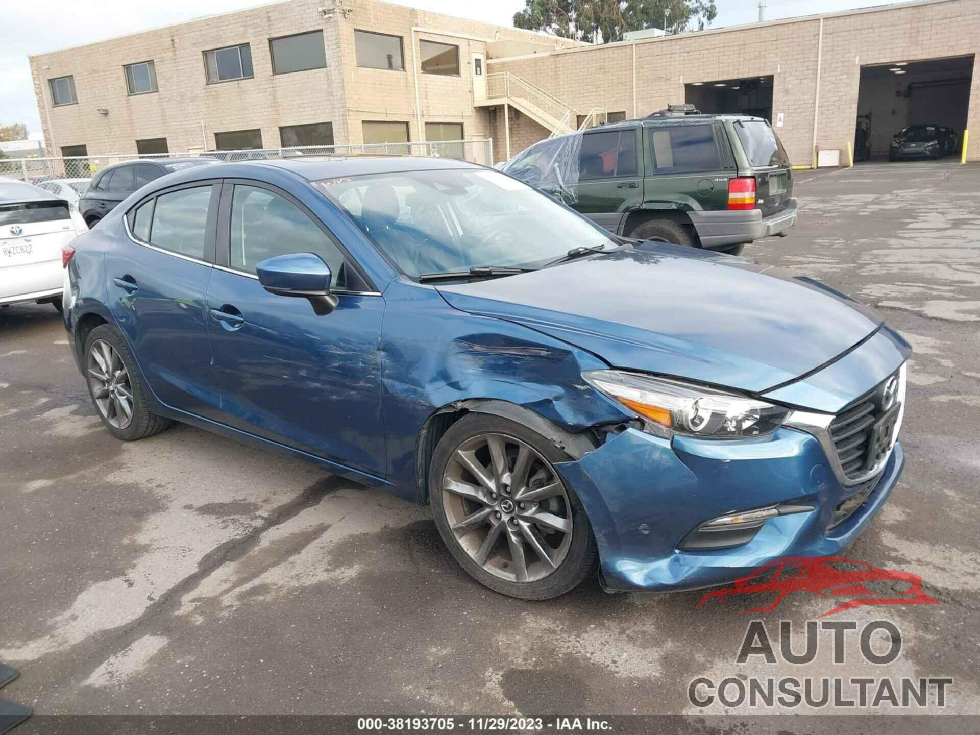 MAZDA 3 2018 - JM1BN1V34J1159439