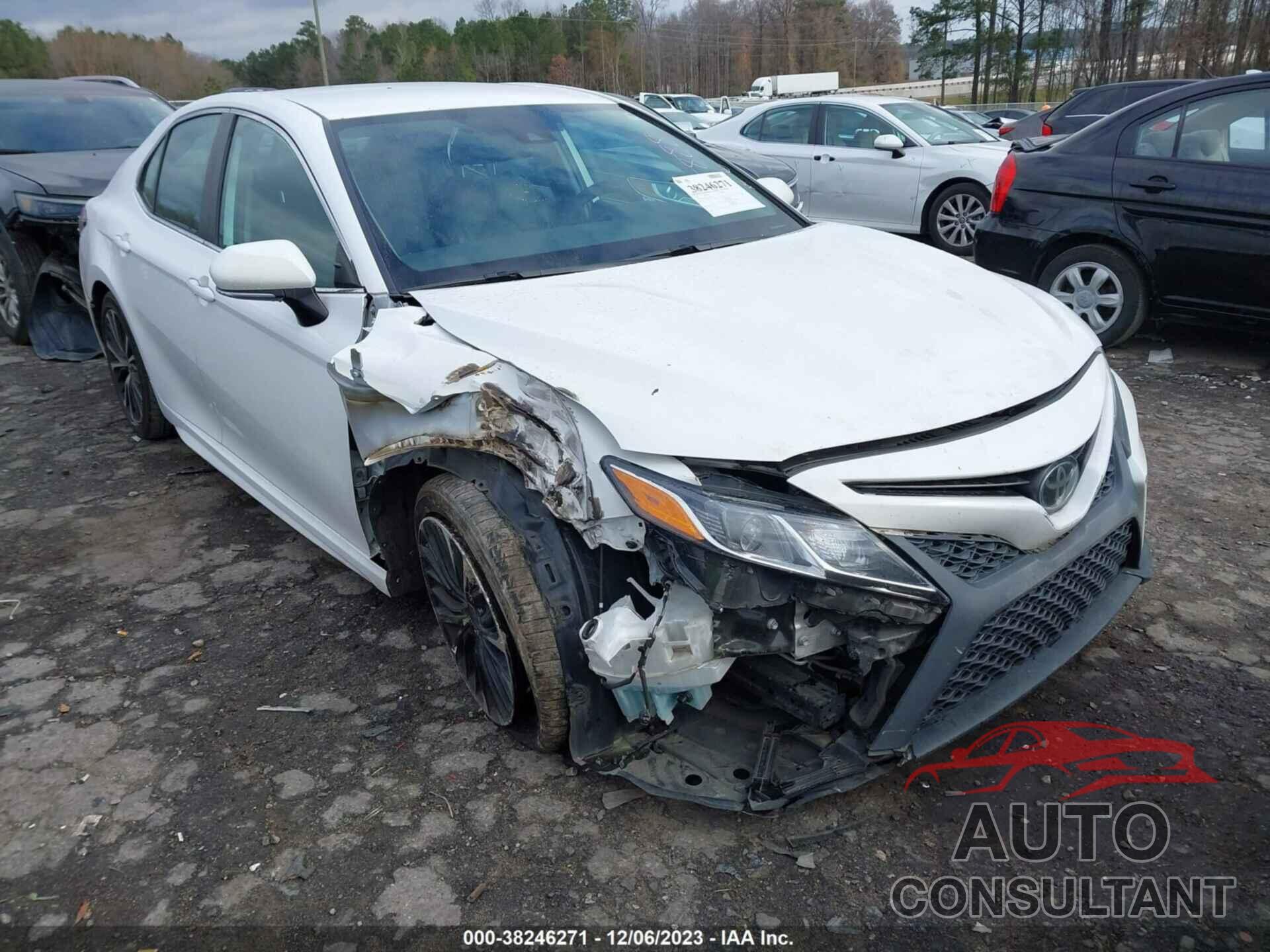 TOYOTA CAMRY 2019 - 4T1B11HK0KU175888