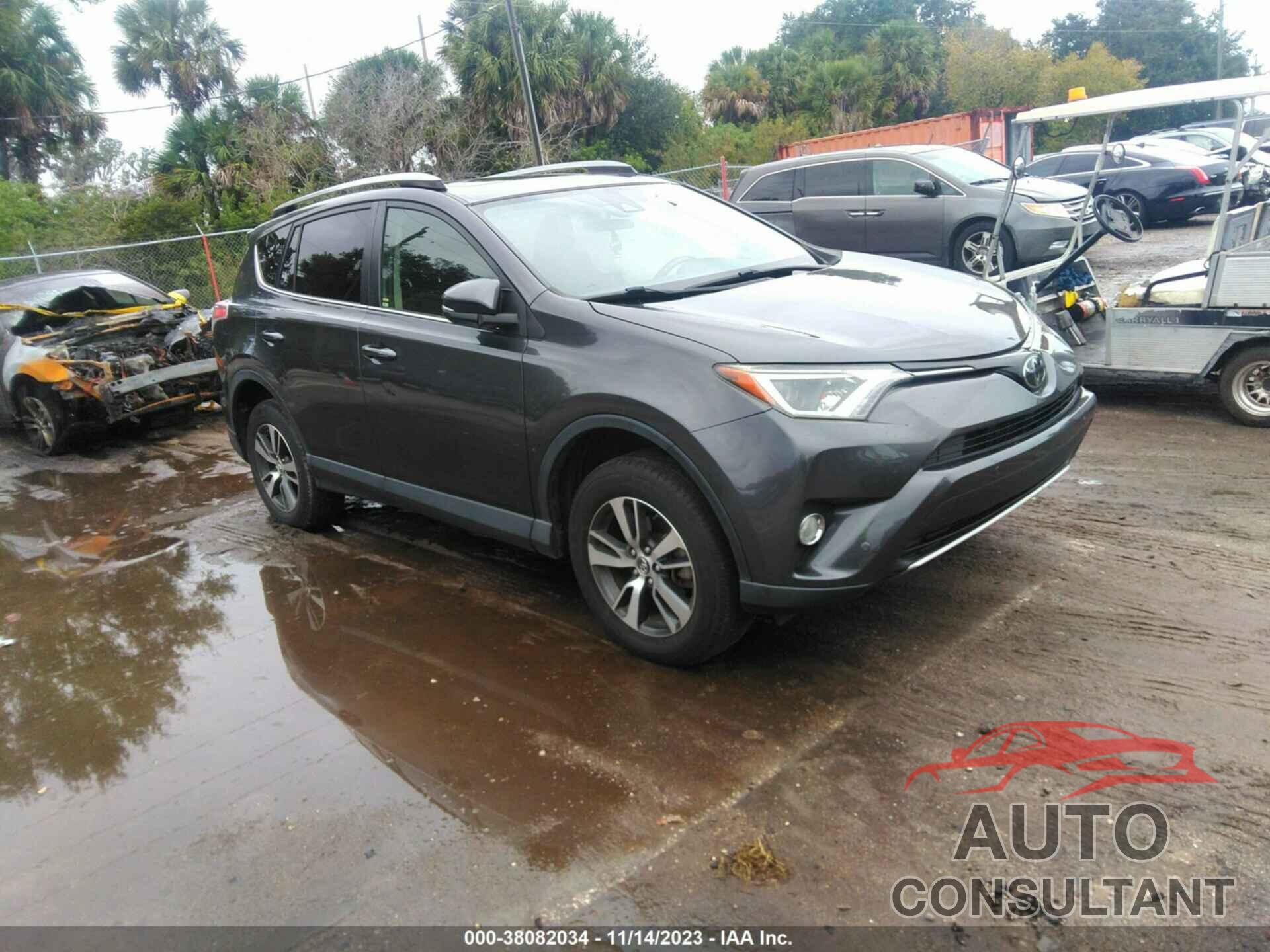 TOYOTA RAV4 2018 - JTMWFREV5JJ194697