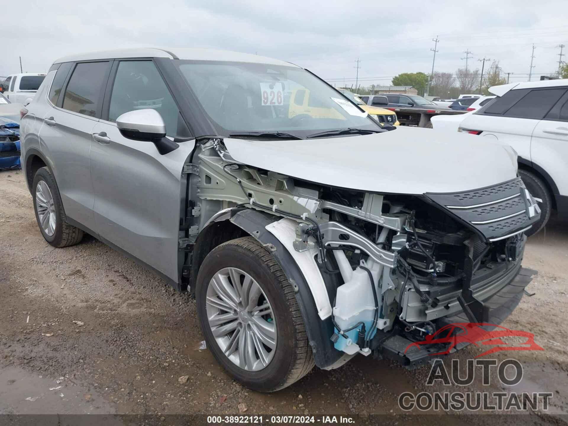 MITSUBISHI OUTLANDER 2024 - JA4J3UA89RZ007961
