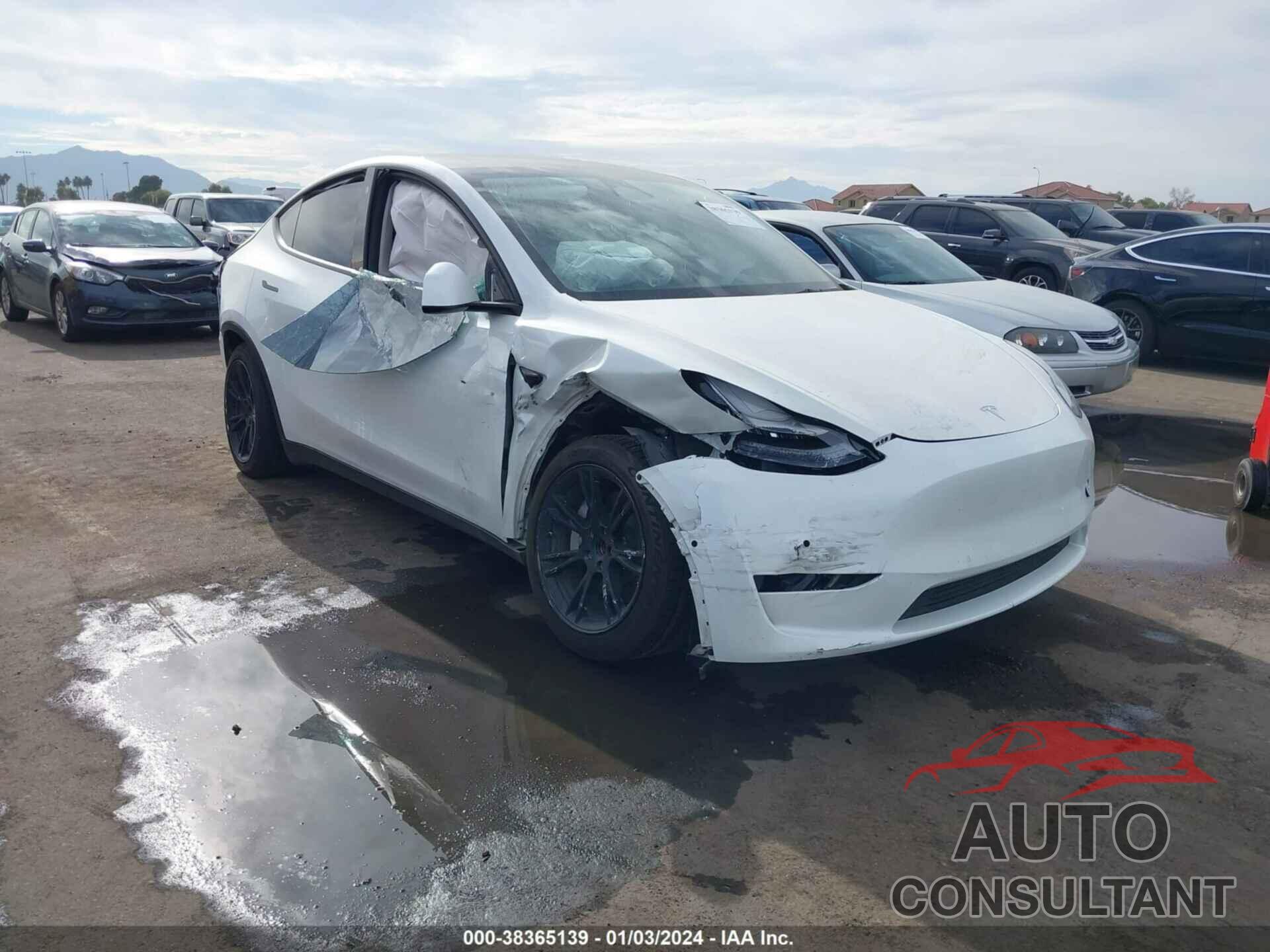 TESLA MODEL Y 2021 - 5YJYGDED5MF132891