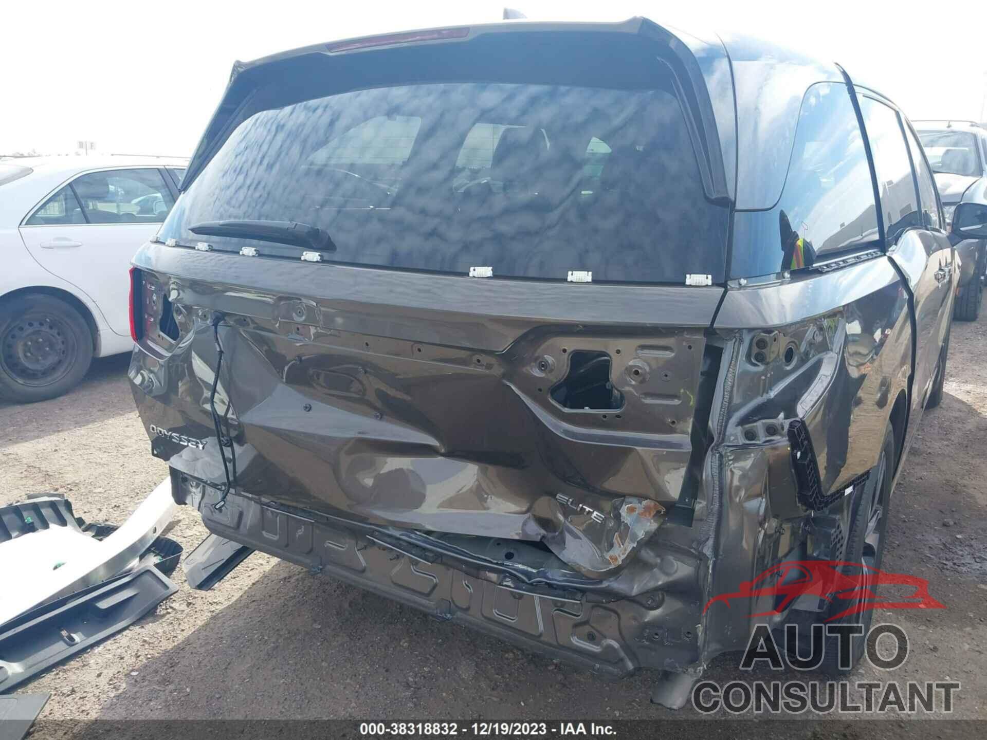 HONDA ODYSSEY 2018 - 5FNRL6H99JB079501