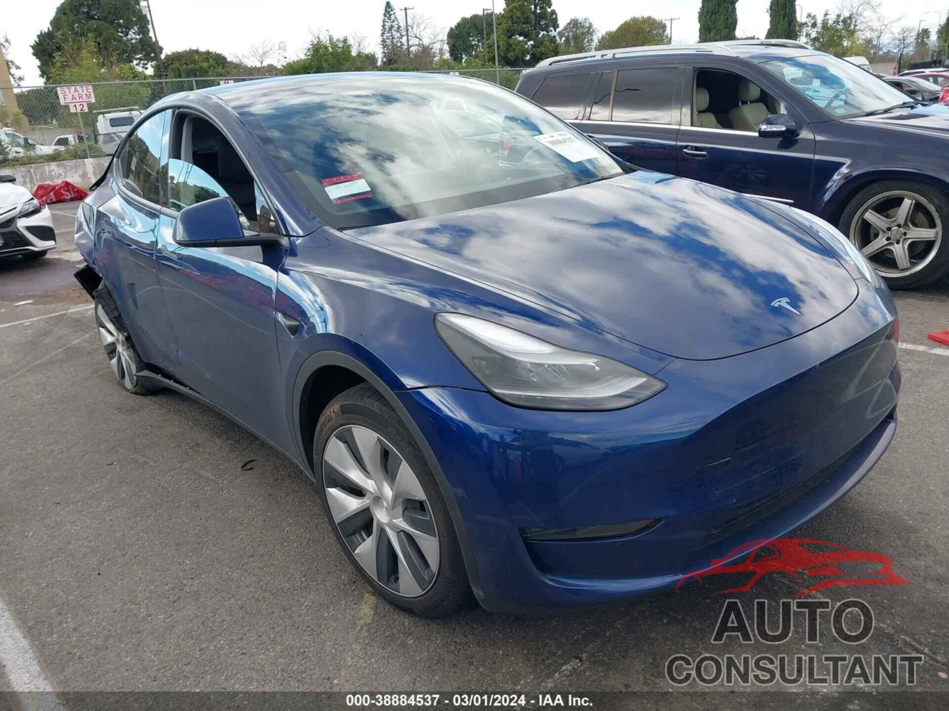 TESLA MODEL Y 2023 - 7SAYGDED0PF979664