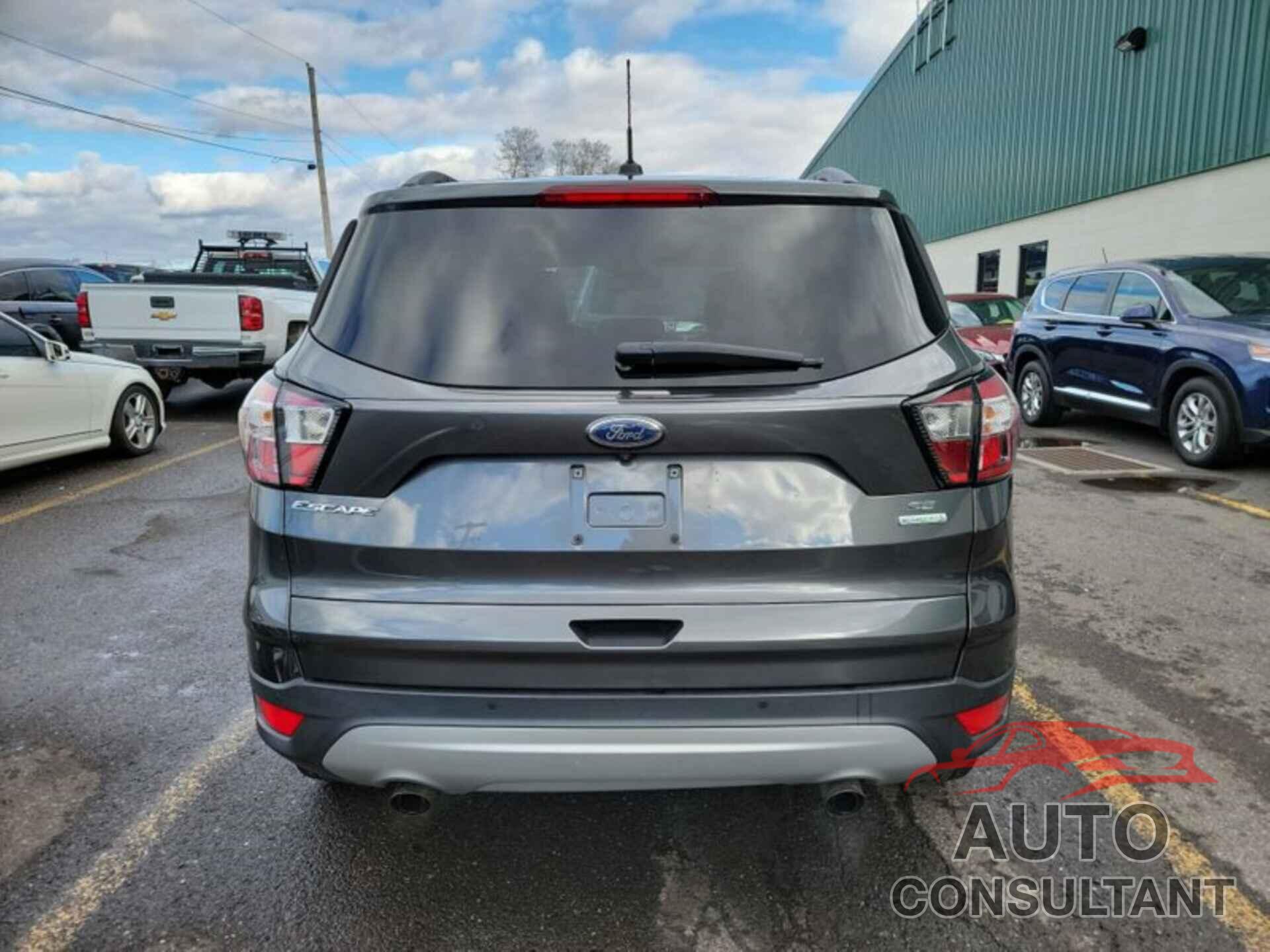 FORD ESCAPE 2018 - 1FMCU0GD2JUA75881