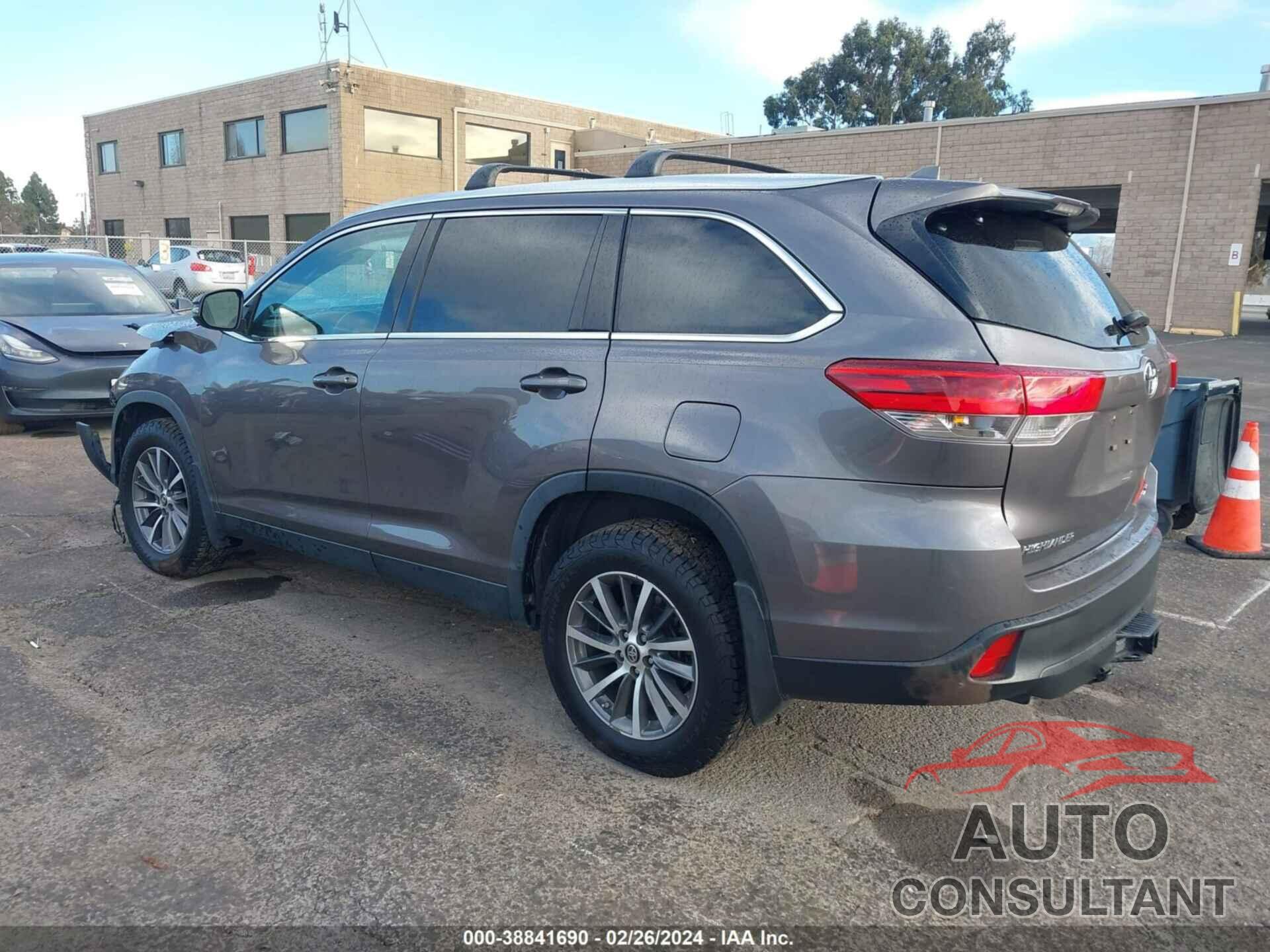 TOYOTA HIGHLANDER 2019 - 5TDJZRFH5KS584083