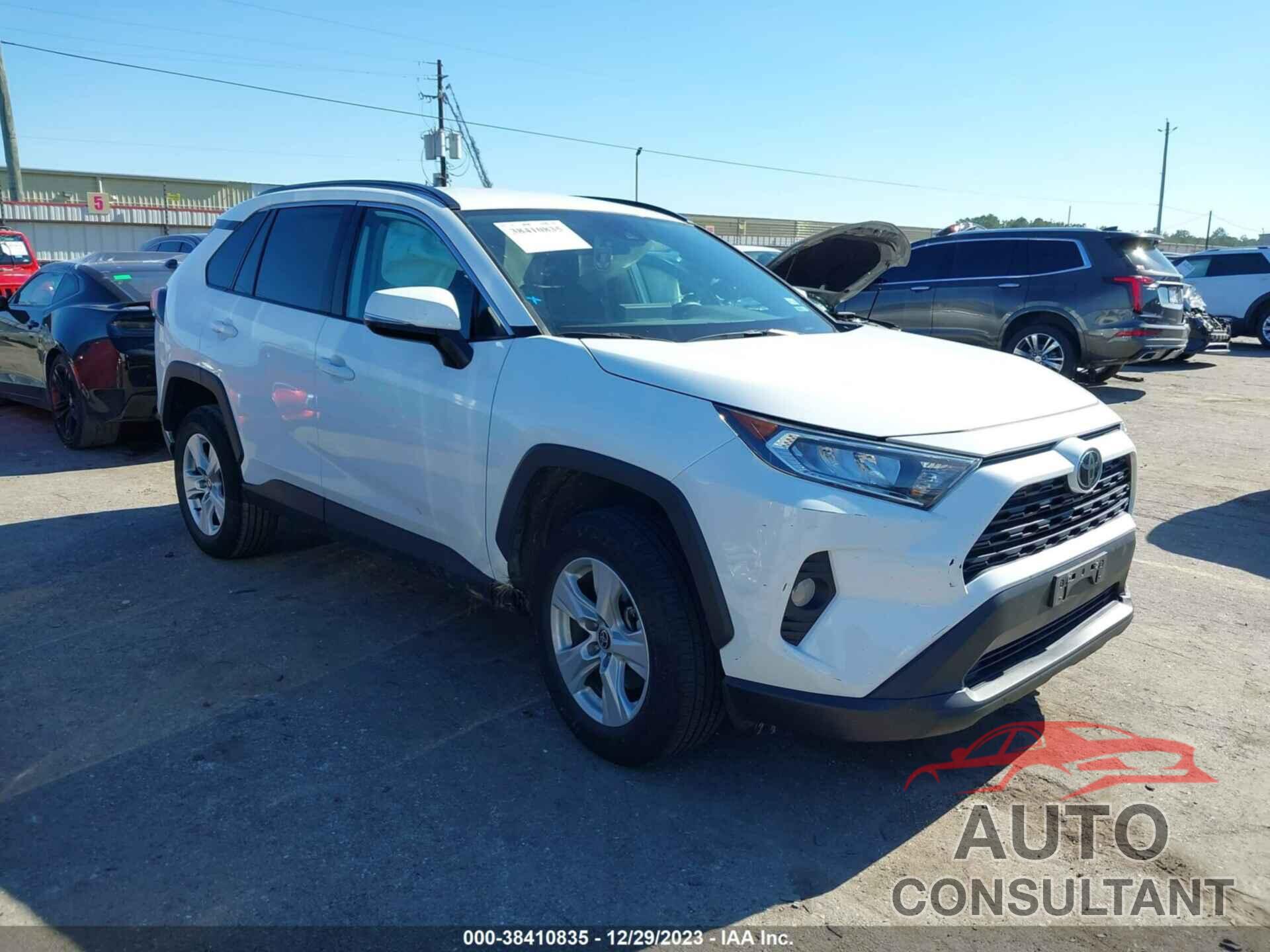 TOYOTA RAV4 2021 - 2T3W1RFV6MW168807