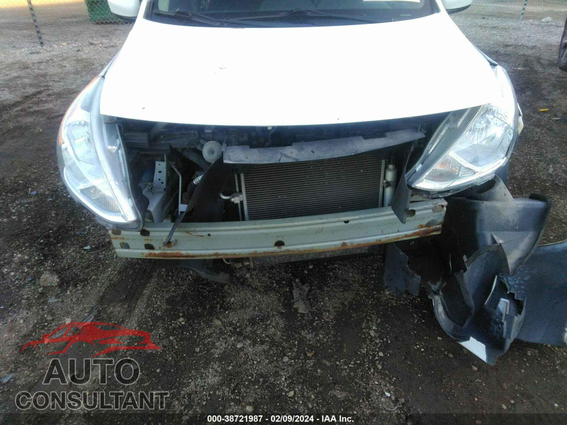 NISSAN VERSA 2016 - 3N1CN7AP1GL852084