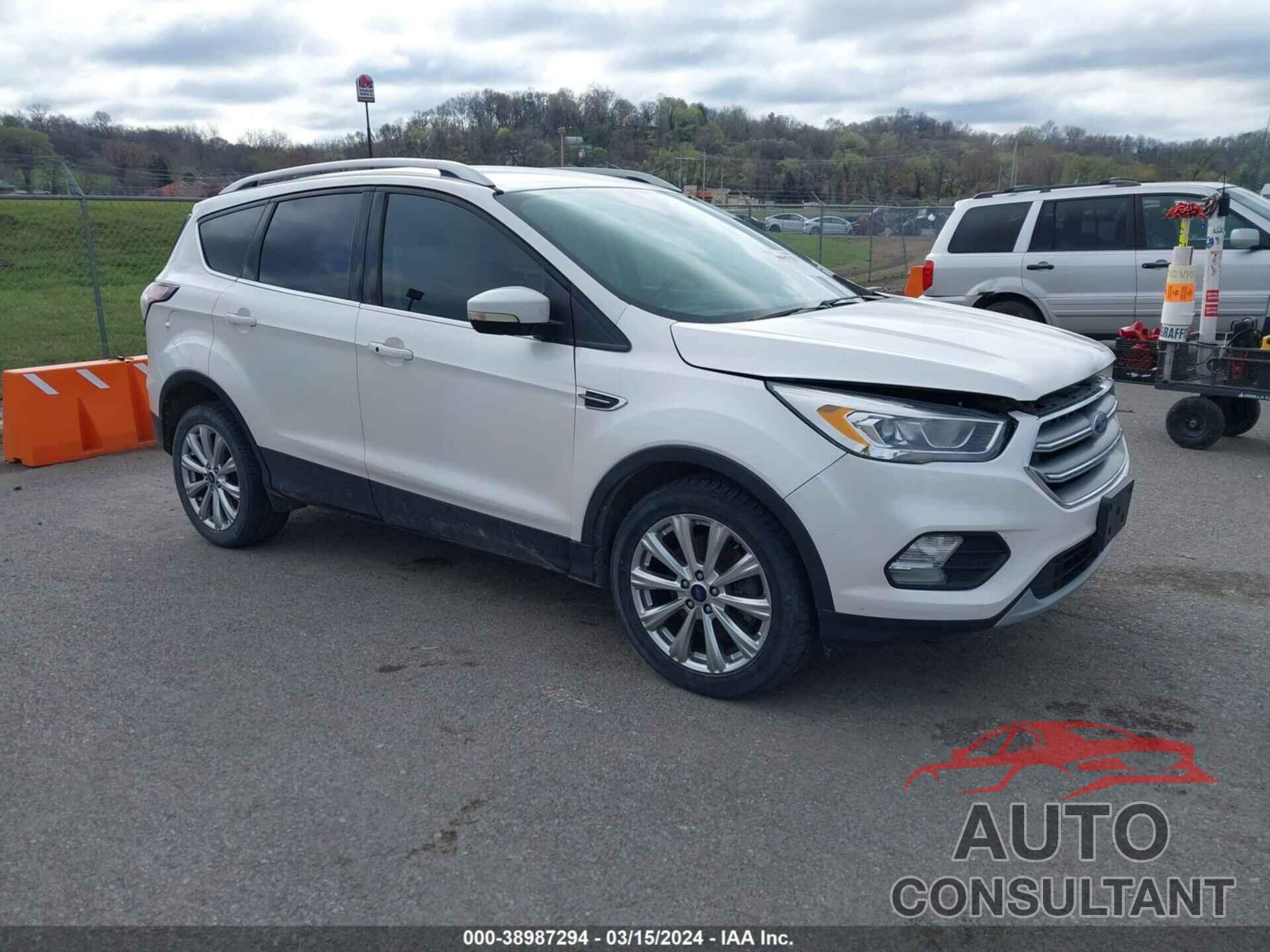 FORD ESCAPE 2017 - 1FMCU0J94HUA38510
