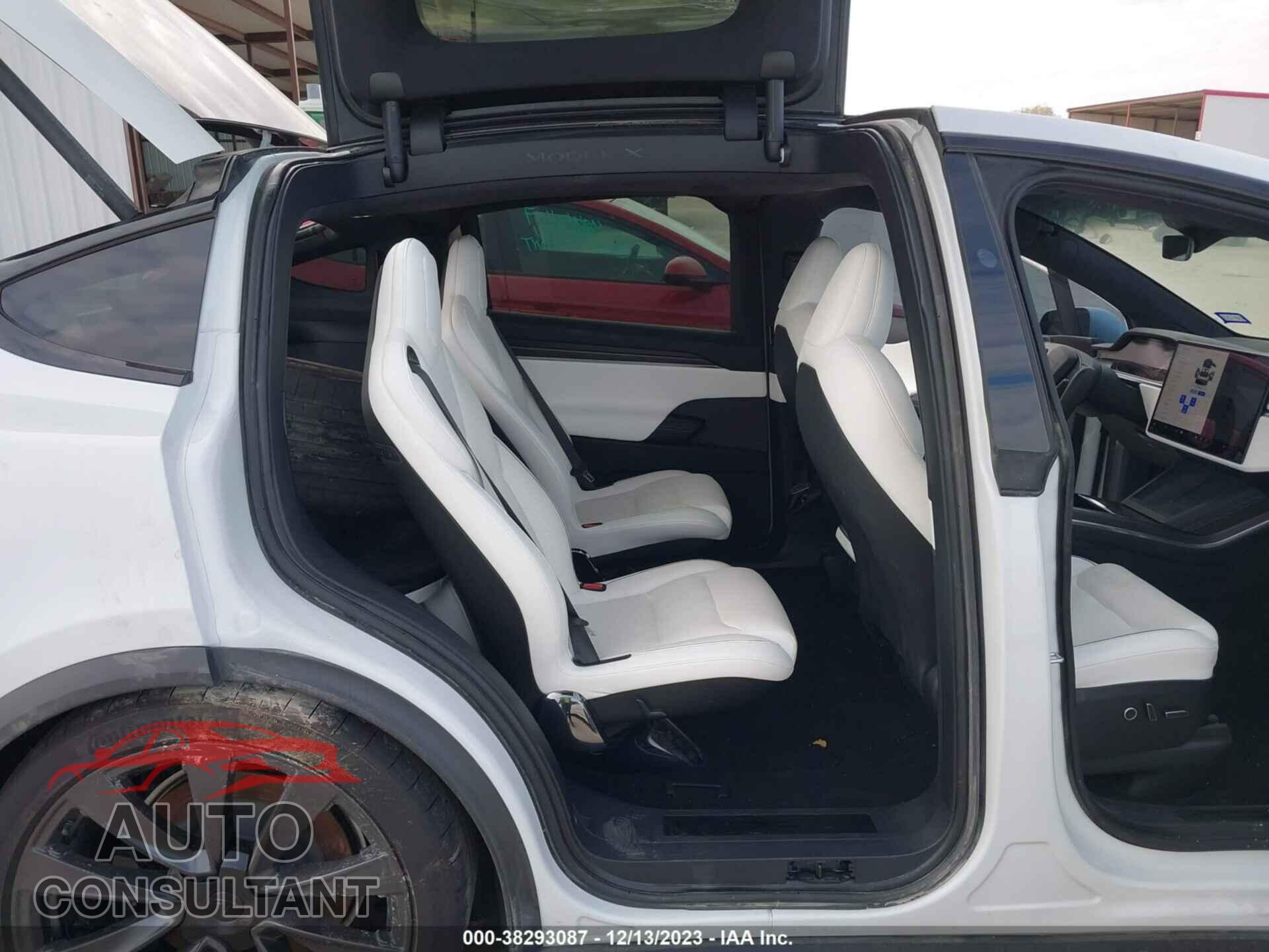 TESLA MODEL X 2022 - 7SAXCBE61NF350862
