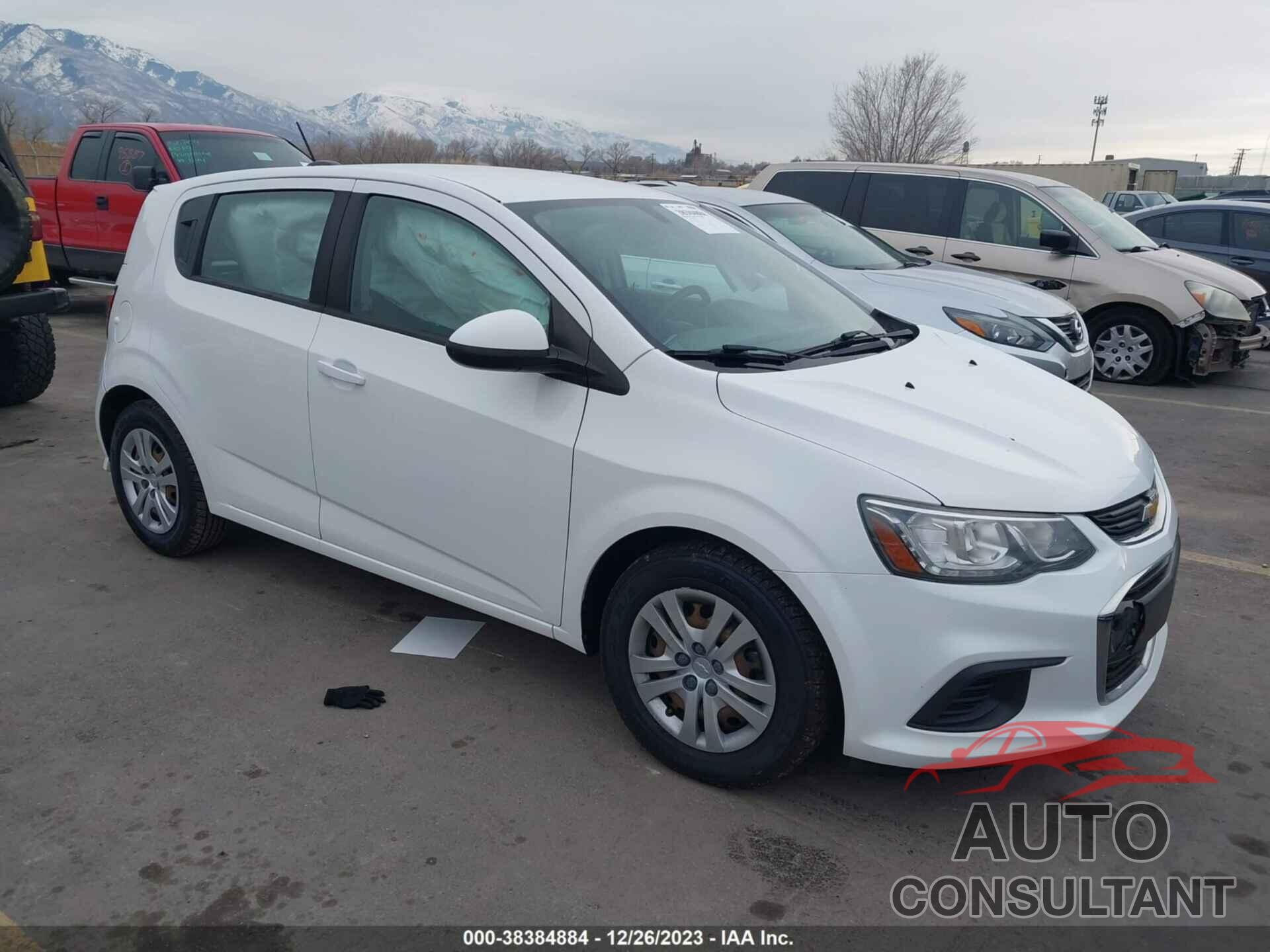 CHEVROLET SONIC 2017 - 1G1JG6SH4H4176035