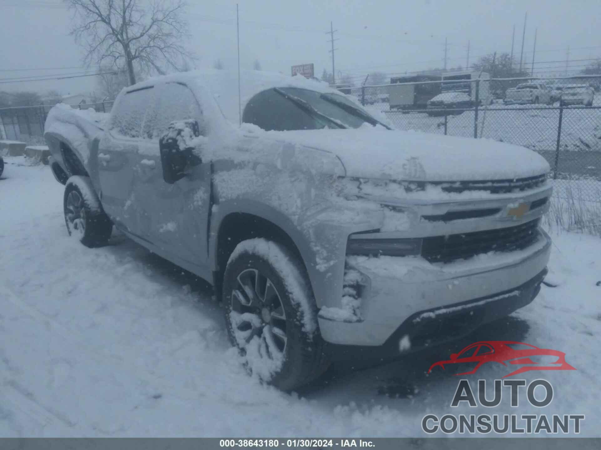 CHEVROLET SILVERADO 1500 2021 - 1GCPYJEK2MZ443811