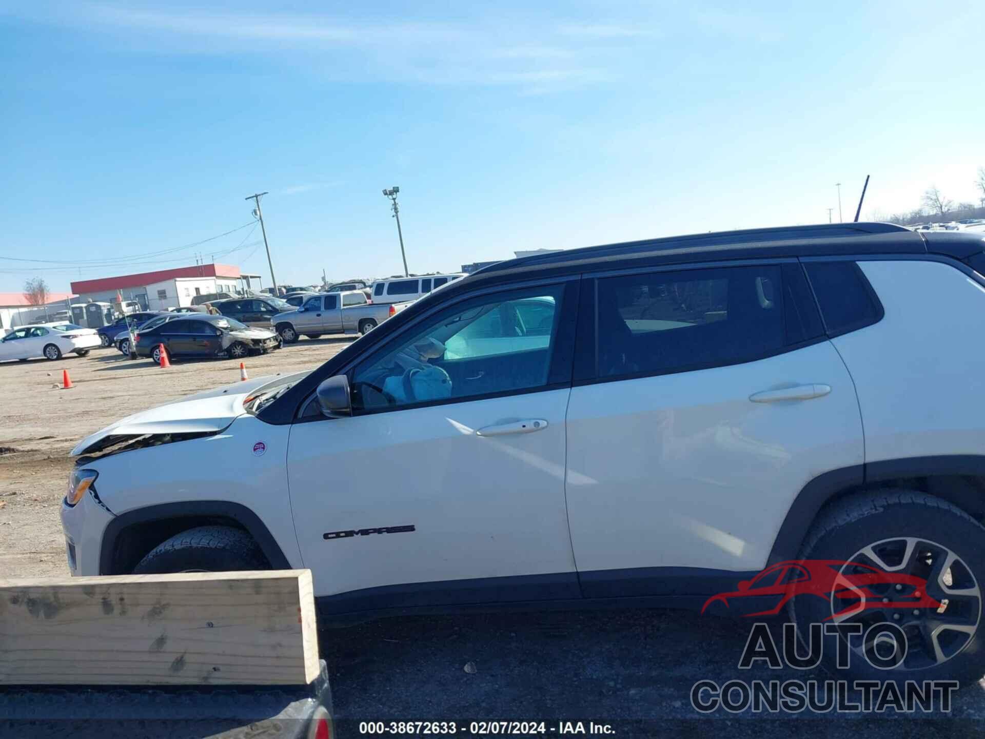 JEEP COMPASS 2019 - 3C4NJDDB2KT671357