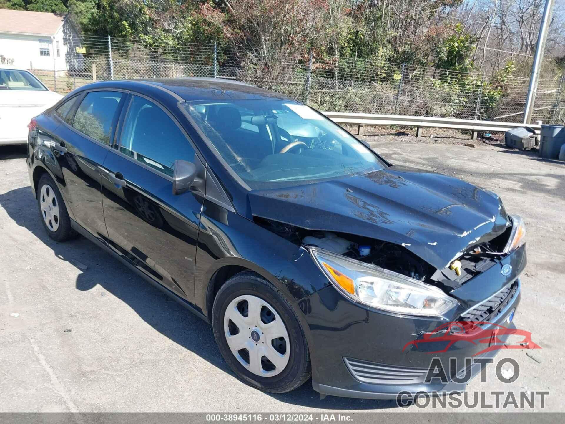 FORD FOCUS 2018 - 1FADP3E27JL320026