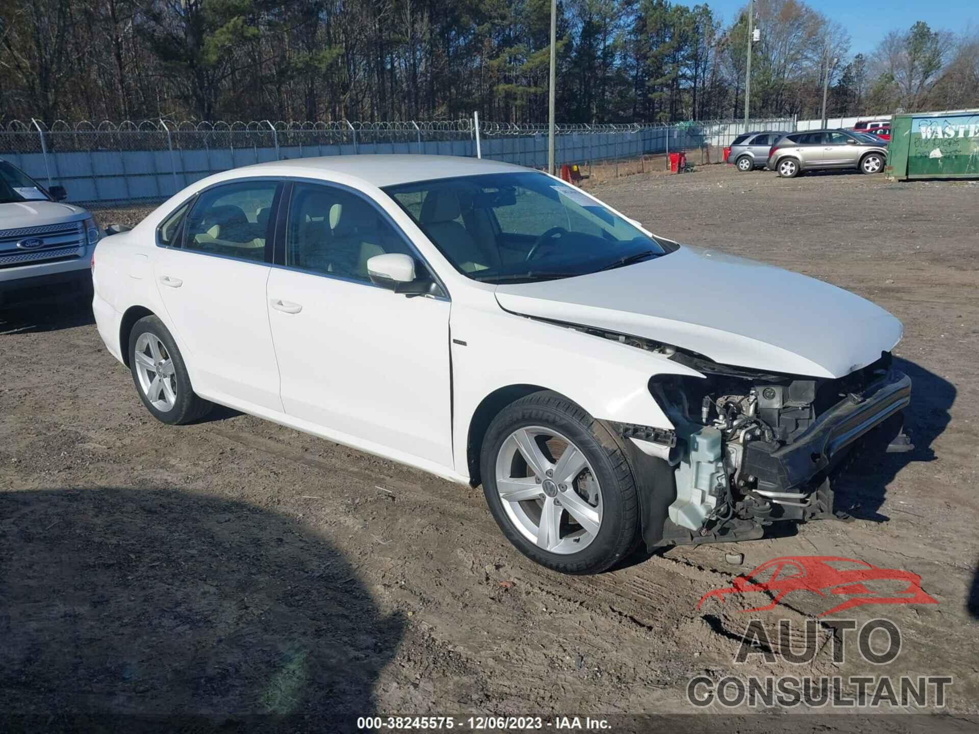 VOLKSWAGEN PASSAT 2015 - 1VWAS7A30FC115525